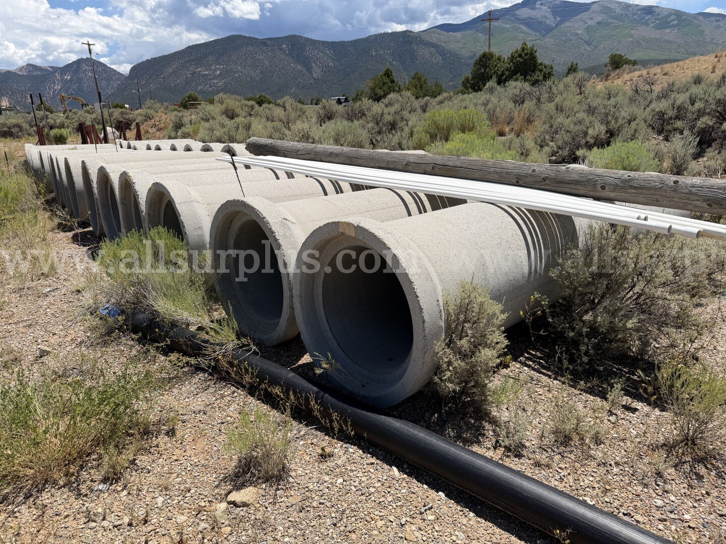 Concrete Drainage Pipe and Barriers, 30in Dia x 100in Pipe, Qty 52 Pcs, Parking Stops, Qty 76pcs, 1 LOT  100in Government Surplus Auction - Photo #5