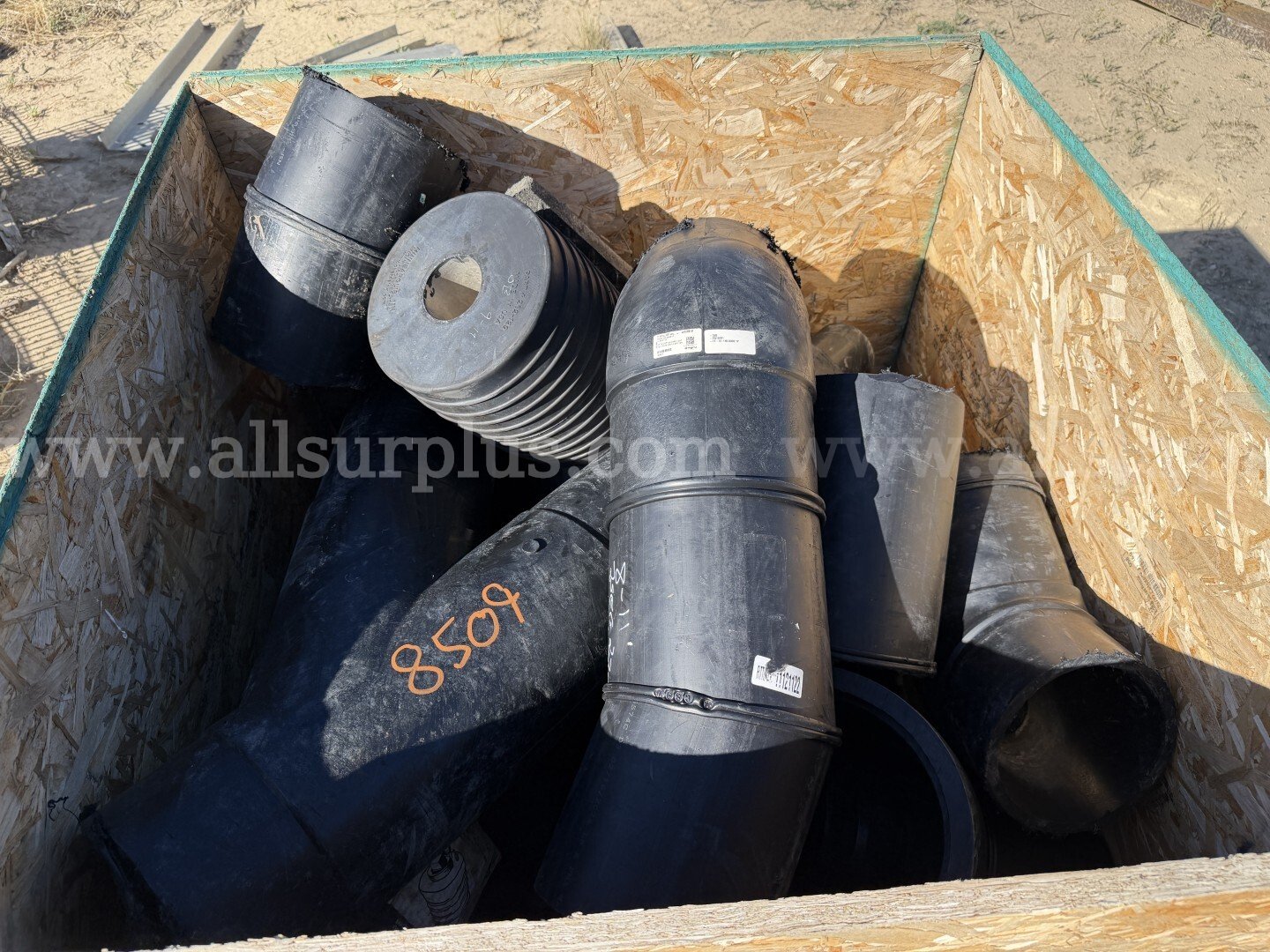 HDPE Pipe Pull Heads, Fittings, Qty 6 Pcs and 1 Crate, HDPE and PVC, 1in-14in Dia, Various Lengths 1 lot   Government Surplus Auction - Photo #3