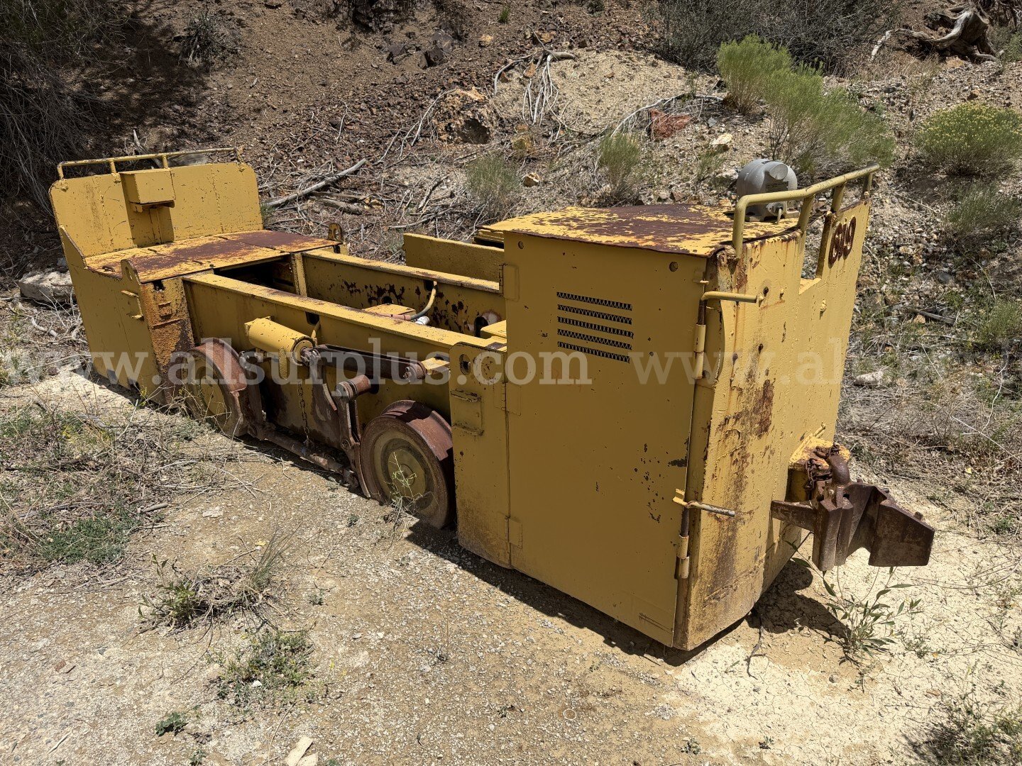 Mining Carts, Electric, and Railroad Parallels, Qty 9 pcs. 1 Lot   Government Surplus Auction - Primary Photo
