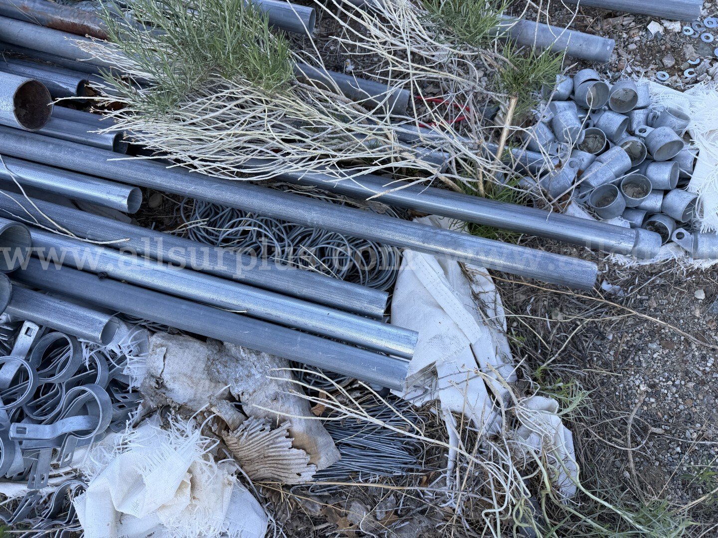 Chain Link Fence Bundles, Poles and Panels, Galvanized and Aluminum Material ~75pcs, Qty 1 Lot   Government Surplus Auction - Photo #5
