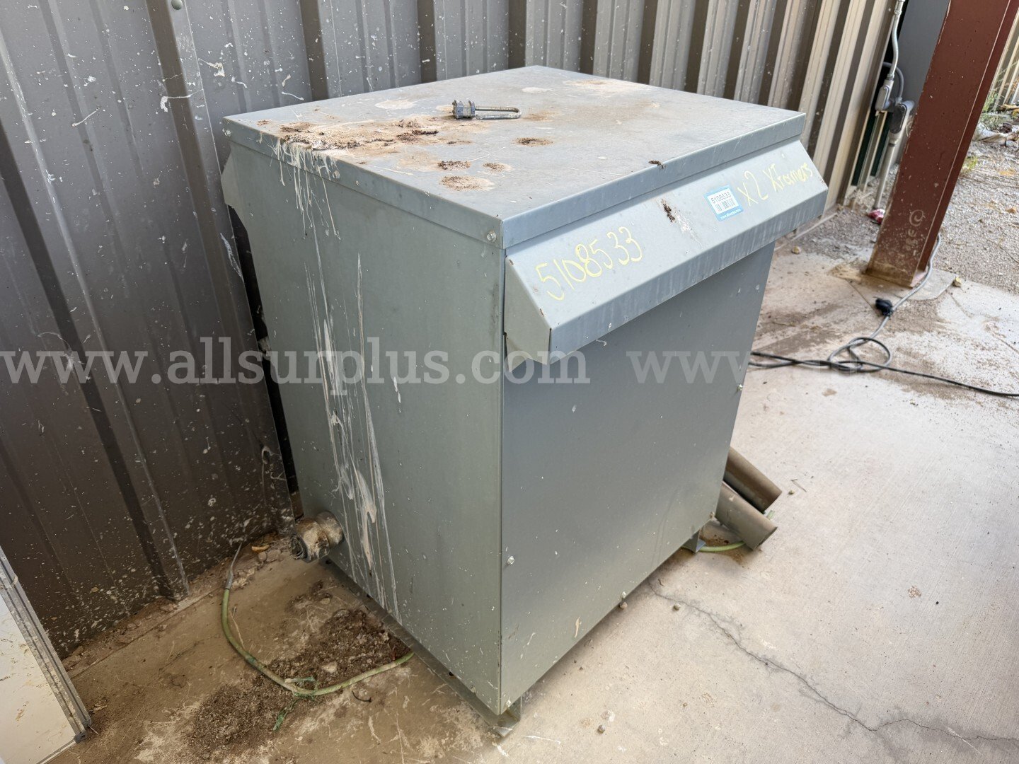 Transformers, Dry Type Pad Mount and Oil Filled Pole Mount, 75kVA and 150kVA, Qty 2.  150kVA Government Surplus Auction - Primary Photo