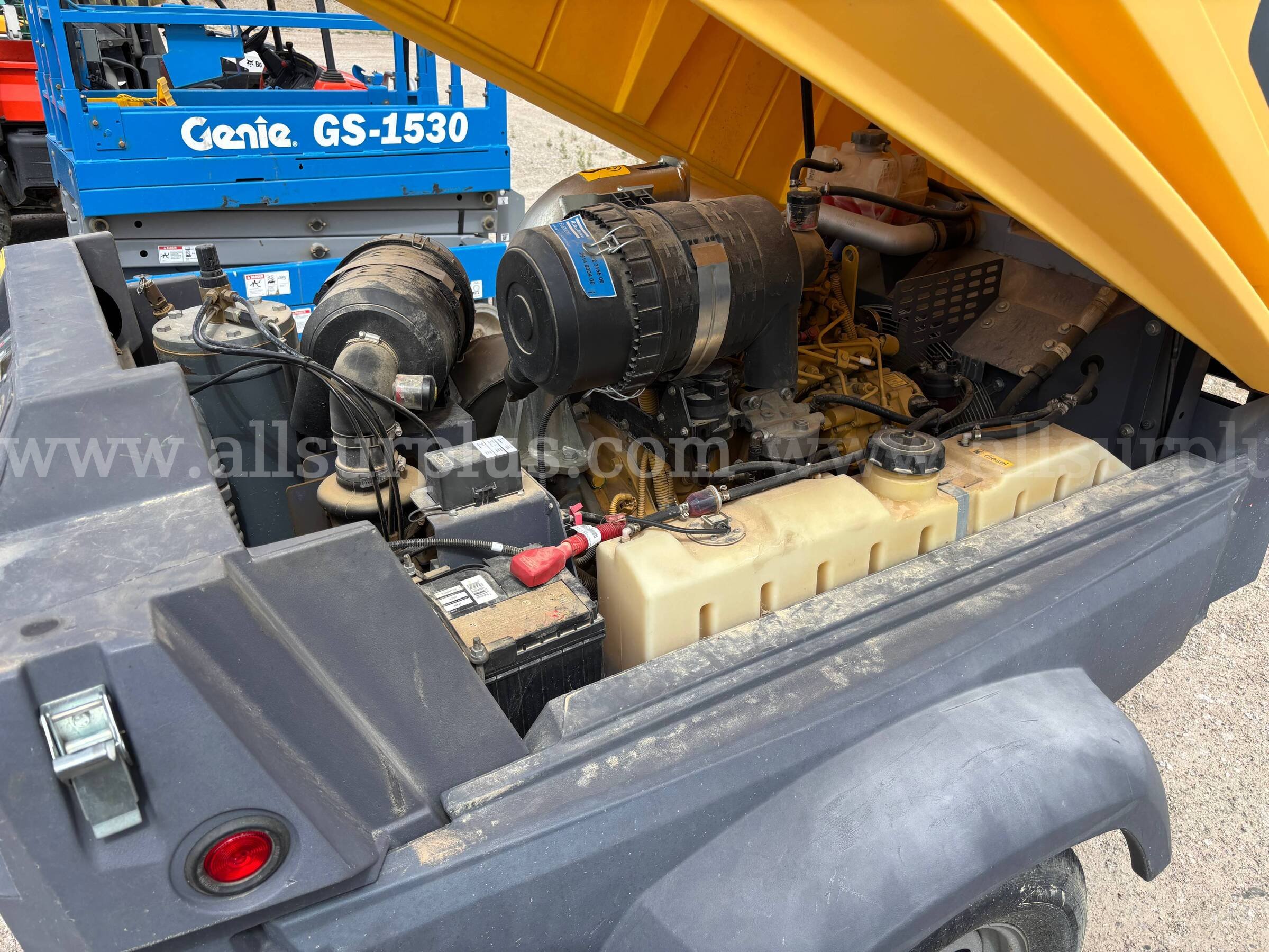 Atlas Copco XAS 185 CD7 185 CFM Towable Diesel Air Compressor, CAT 49 HP Atlas Copco 185 Government Surplus Auction - Photo #5