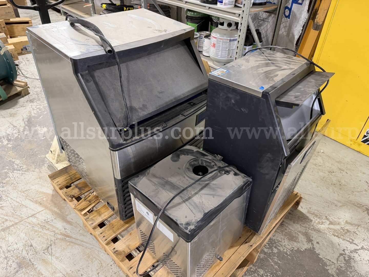 Ice Makers Qty3, Portable Warehousing Stairs, Air Conditioner Qty1, Electrical Heater and Port A Cool, Dayton, Qty 3 Pcs   Government Surplus Auction - Primary Photo
