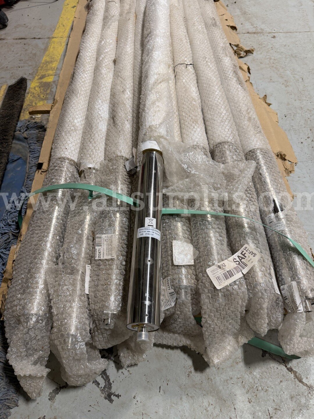 Antenna, OD9 VPOL Omni Antenna 900 to 928 MHz, Qty 9Pcs Omni 900 Government Surplus Auction - Photo #5
