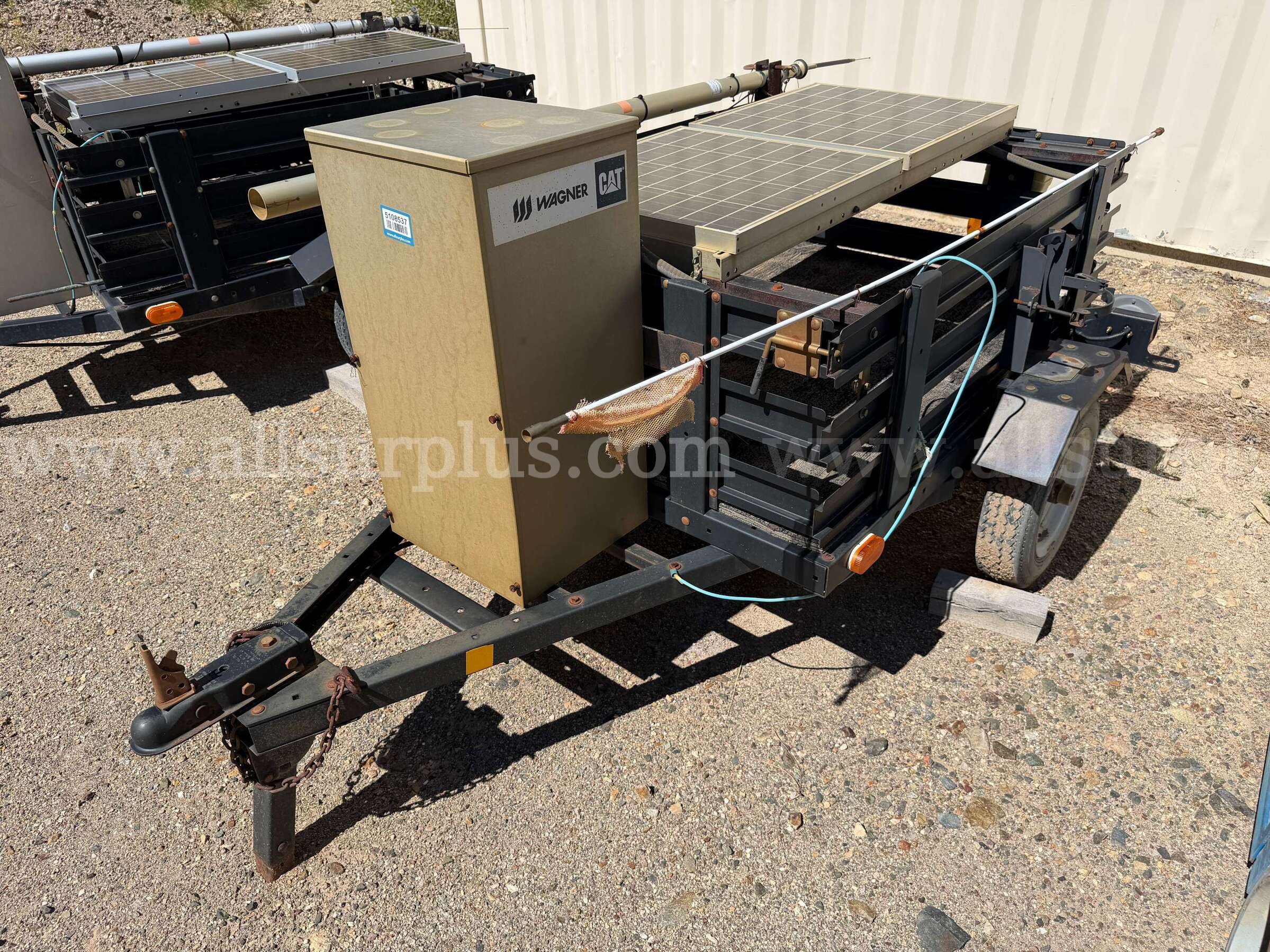 Long Chih LCI-745TC Solar Communications Repeater Trailer Long Chih 745TC Government Surplus Auction - Photo #2