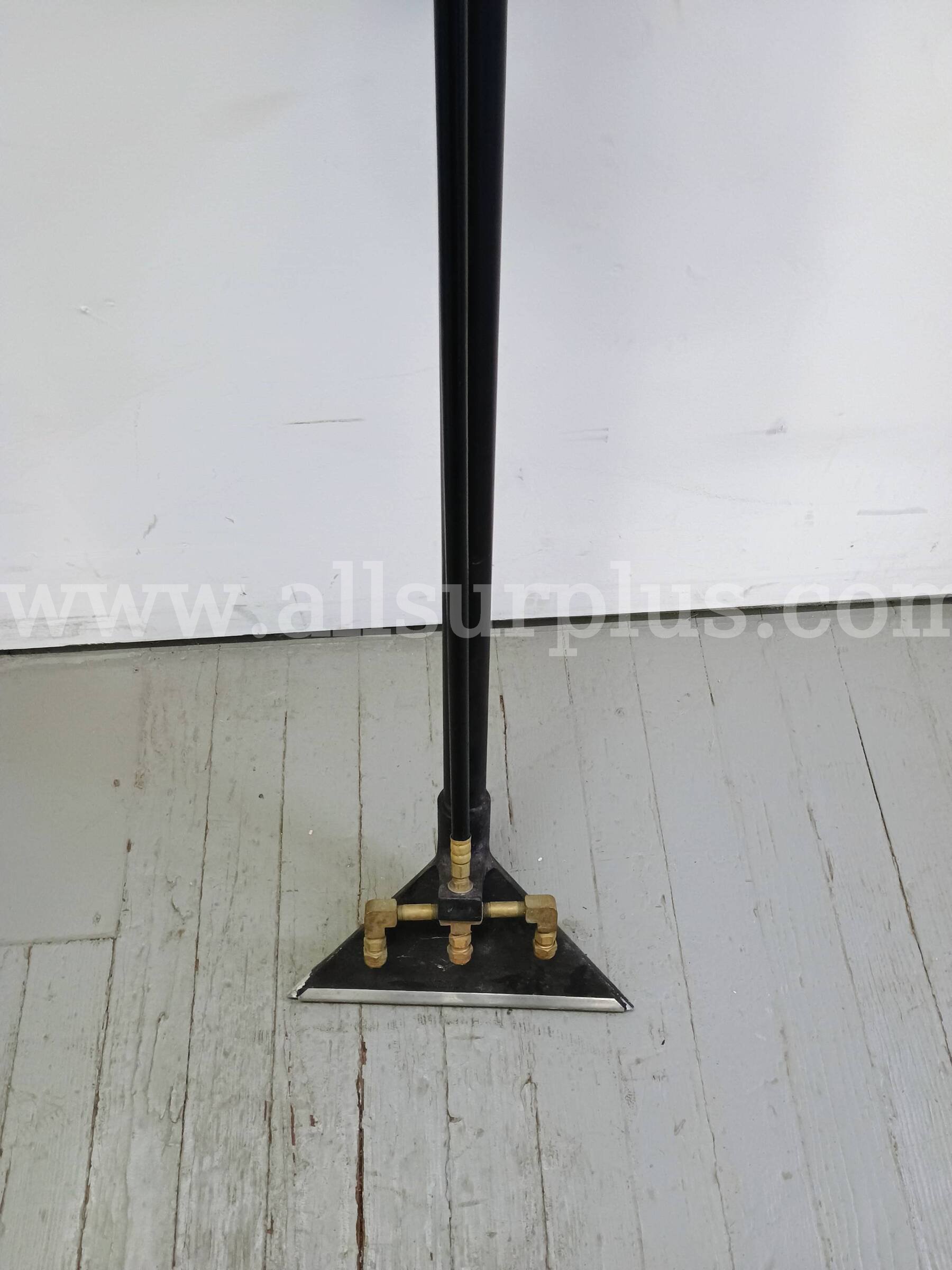 Nilfisk Advance Low Pressure Carpet Extraction Wand   Government Surplus Auction - Photo #2