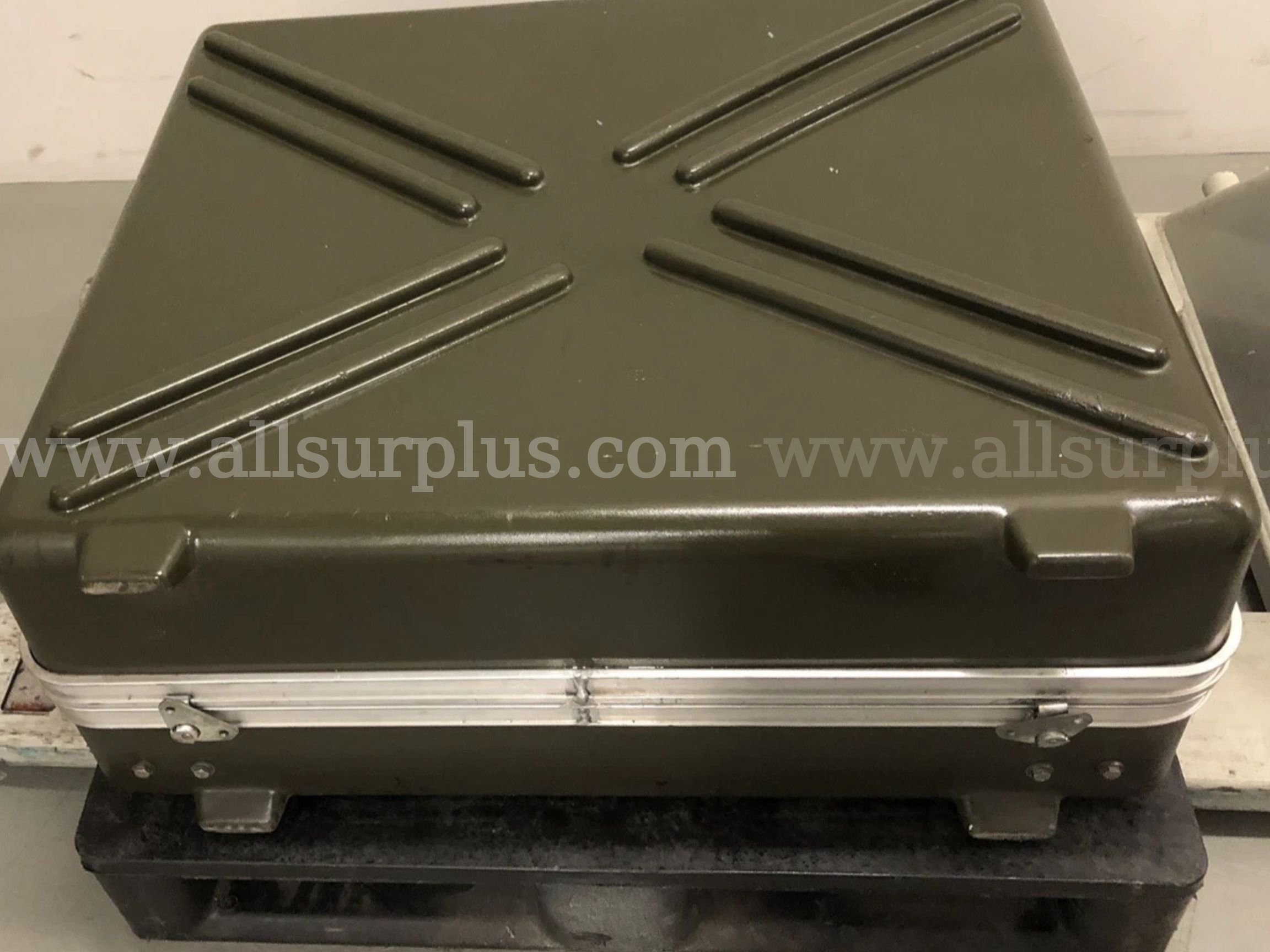 Portable Dental Compressor Dehydrator Defiance Electronics / Thomas  Government Surplus Auction - Photo #2