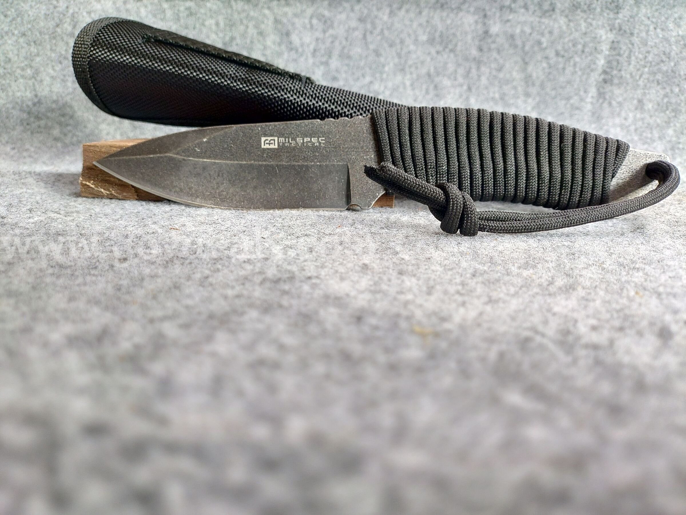 Straight Blade Tactical Knife w/Sheath MILSPEC TACTICAL  Government Surplus Auction - Photo #3