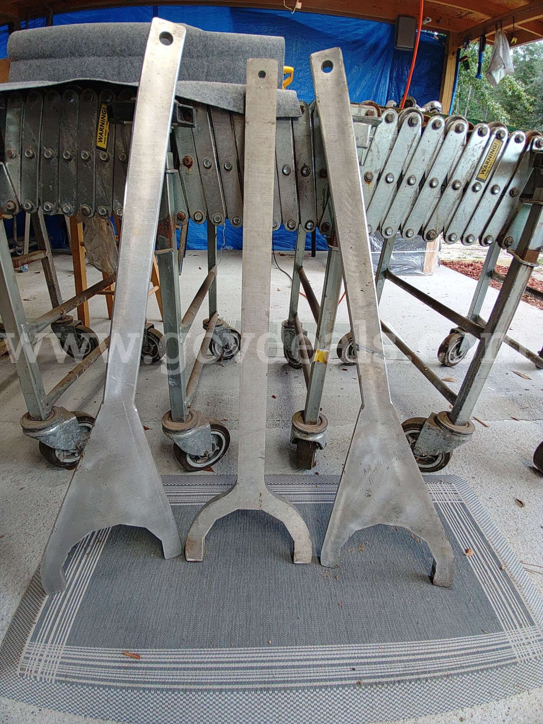 7-1/8"  x 36"Aluminum Wrenches   Government Surplus Auction - Photo #2