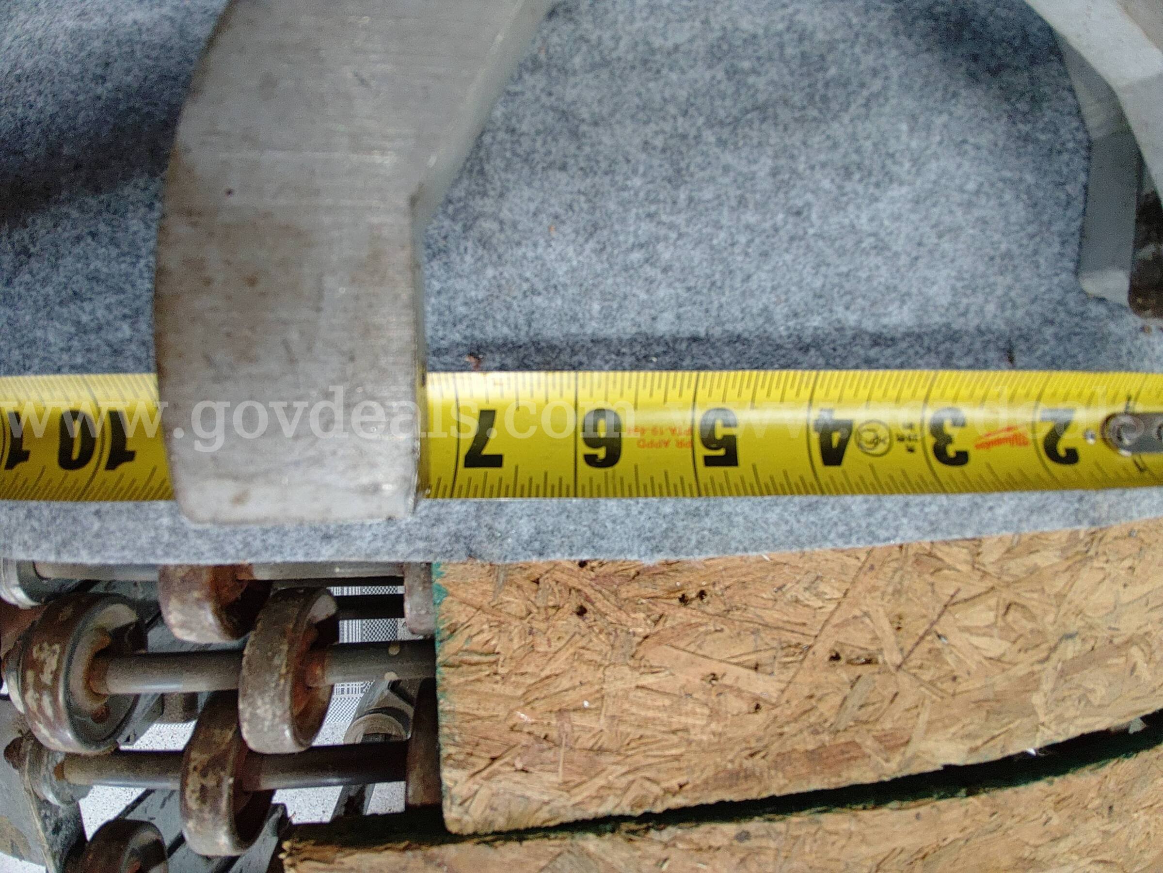 7-1/8"  x 36"Aluminum Wrenches   Government Surplus Auction - Photo #4