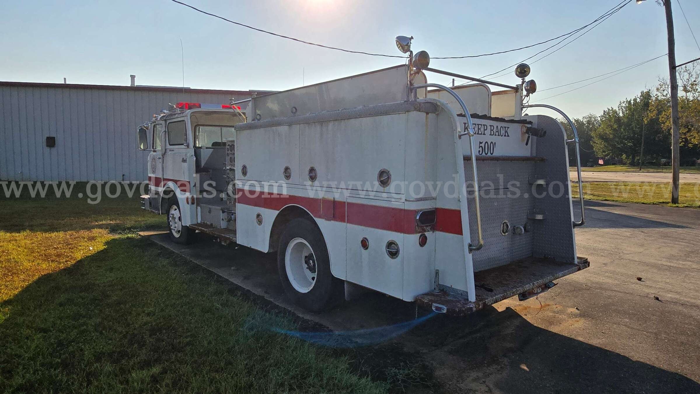 1970 Mack CF611F Fire Truck Mack Trucks, Inc. CF611F Government Surplus Auction - Photo #5