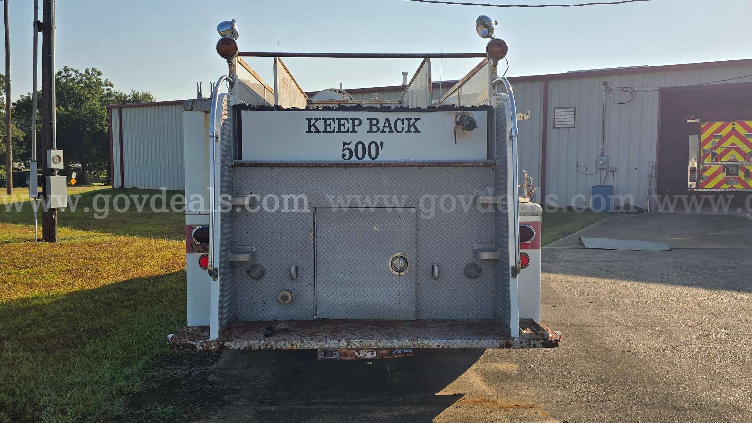 1970 Mack CF611F Fire Truck Mack Trucks, Inc. CF611F Government Surplus Auction - Photo #6