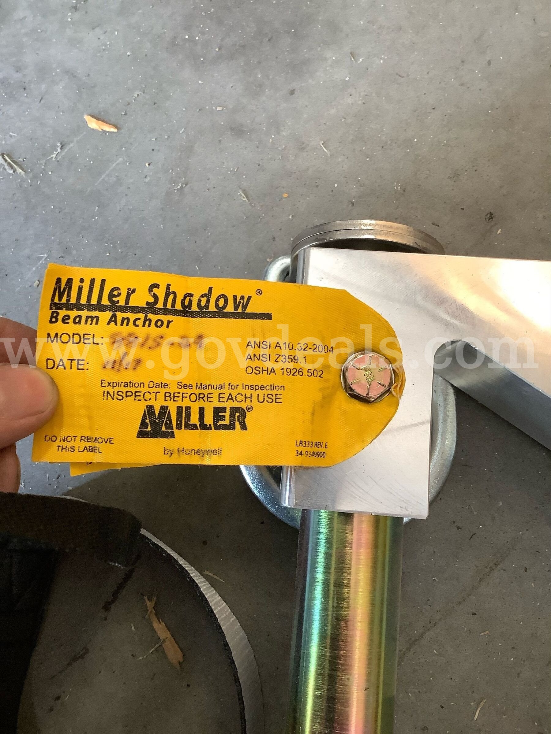 Miller Shadow Beam Anchor (Fall protection) Model 8815-24 Miller 8815 Government Surplus Auction - Photo #2
