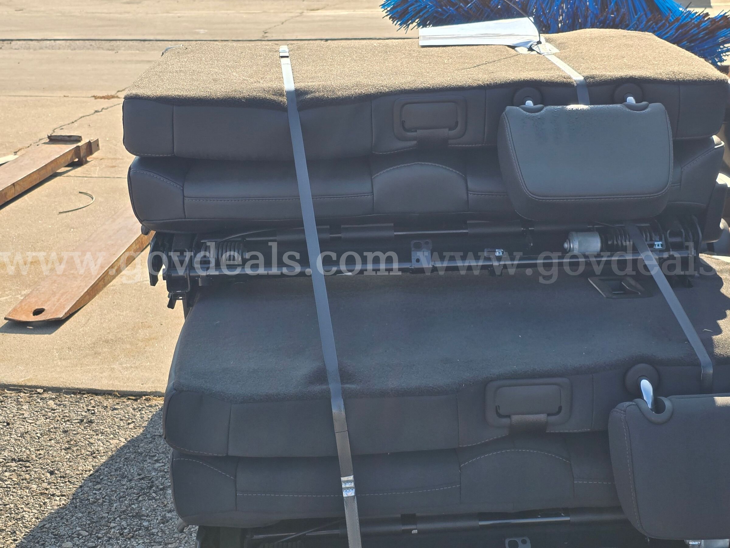 2023 Chevy Tahoe Middle Seats Chevrolet Tahoe Government Surplus Auction - Photo #2