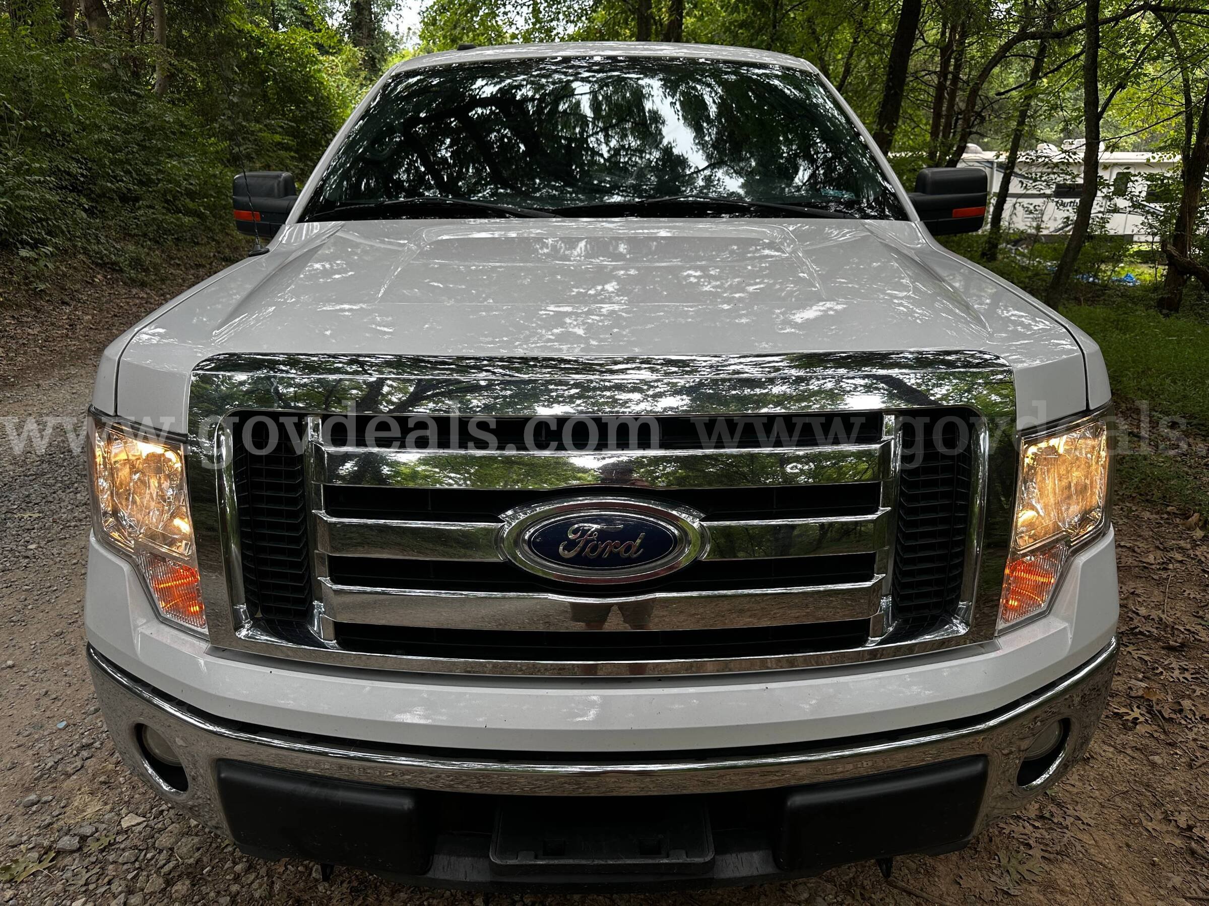 2009 Ford F-150 XLT SuperCrew 5.5-ft. Bed 4WD Ford F-150 Government Surplus Auction - Photo #6