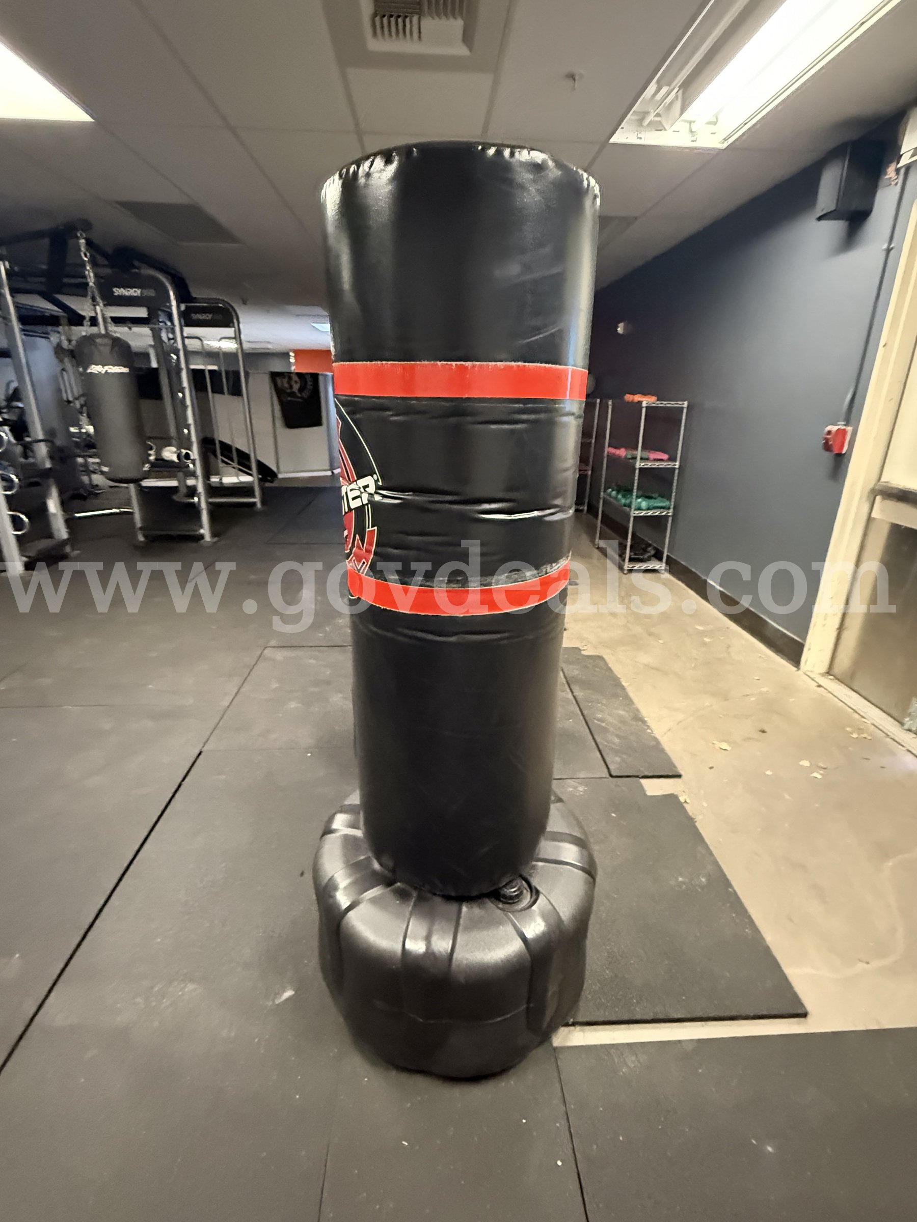 Boxing Bags Century Wavemaster XXL Government Surplus Auction - Photo #4
