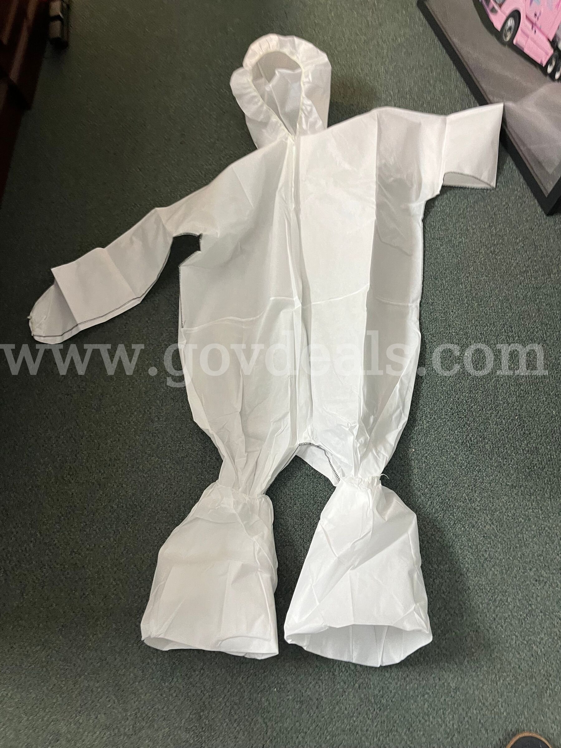 Bulk Lot of Disposable Protective Coveralls Enayah E23003 Government Surplus Auction - Primary Photo