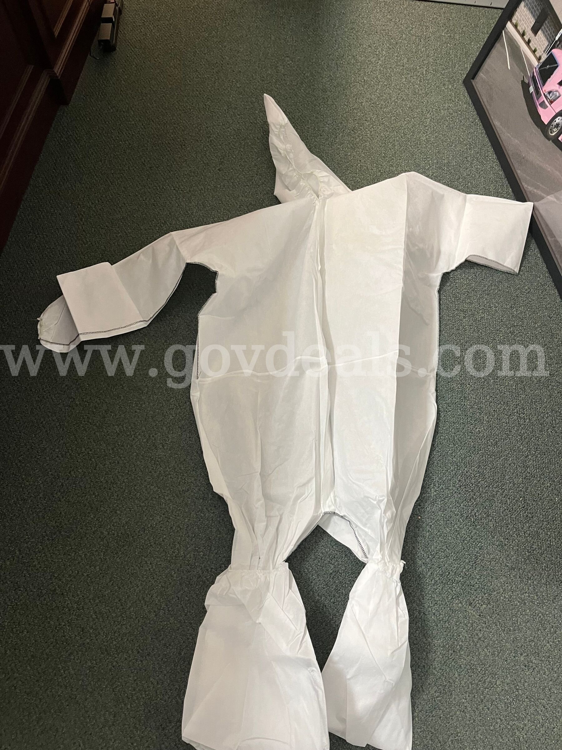Bulk Lot of Disposable Protective Coveralls Enayah E23003 Government Surplus Auction - Photo #2