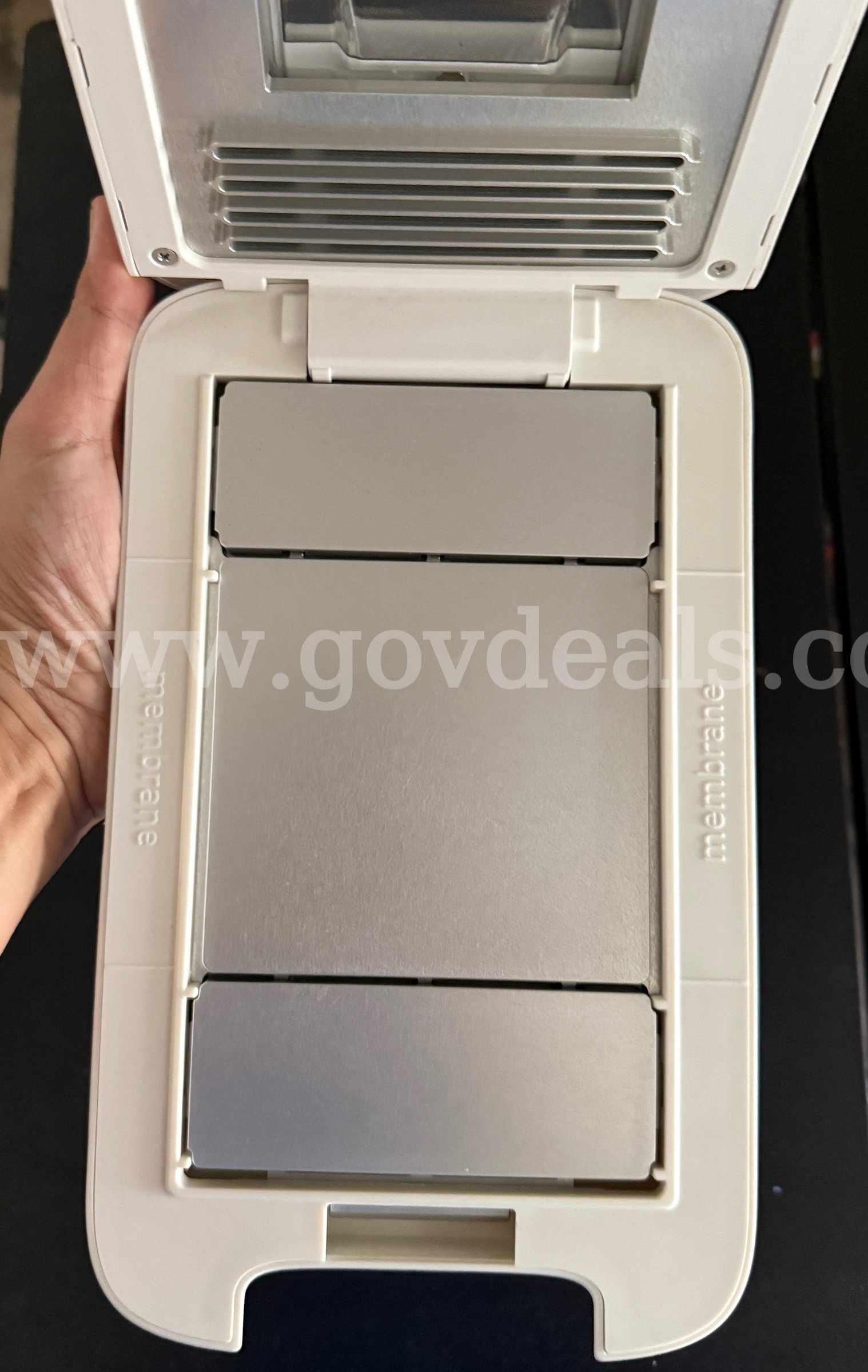 Invitrogen iBind Western Device, Model SLF1000 lab equipment Invitrogen iBind Government Surplus Auction - Photo #3