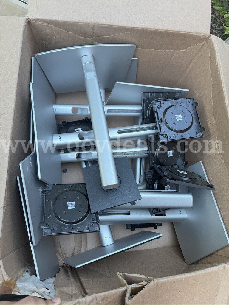 LOT of 40+ Dell Monitor stands — U2424H/U2724D/DE/P2725H/HE — LOCAL PICKUP ONLY! Dell U2424H Government Surplus Auction - Photo #2