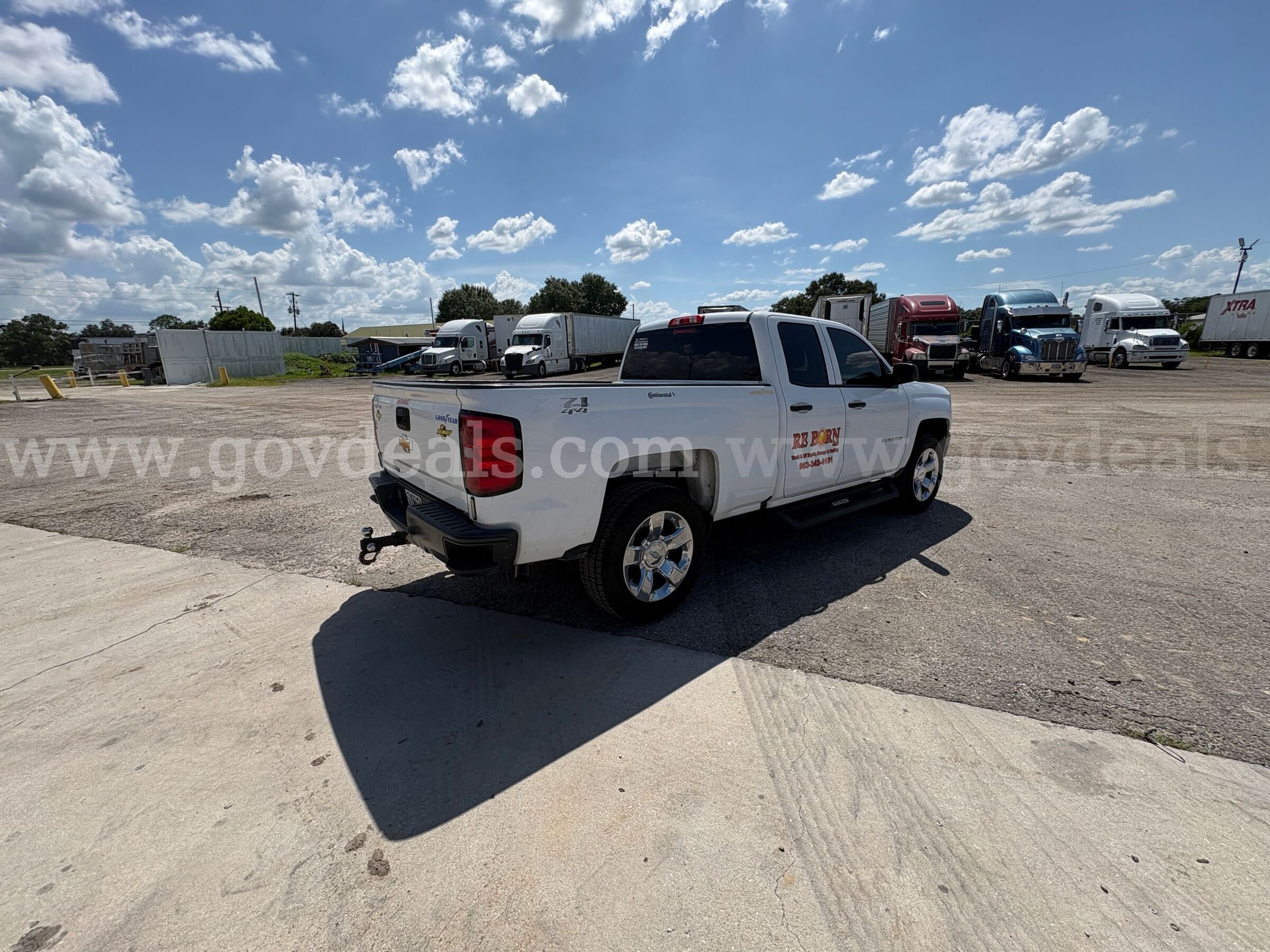 2018 Chevrolet Silverado 1500 Extended Cab Pickup Chevrolet Silverado Government Surplus Auction - Photo #3