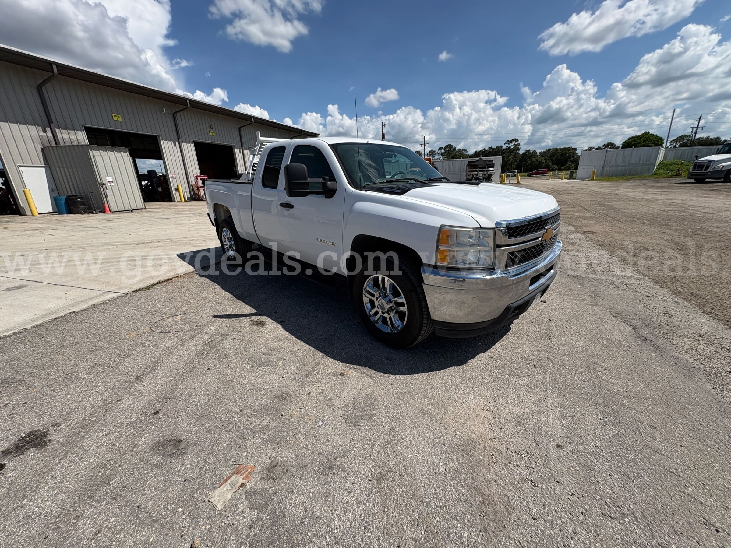 2013 Chevrolet Silverado 2500HD Extended Cab Pickup Chevrolet Silverado 2500HD Government Surplus Auction - Photo #2