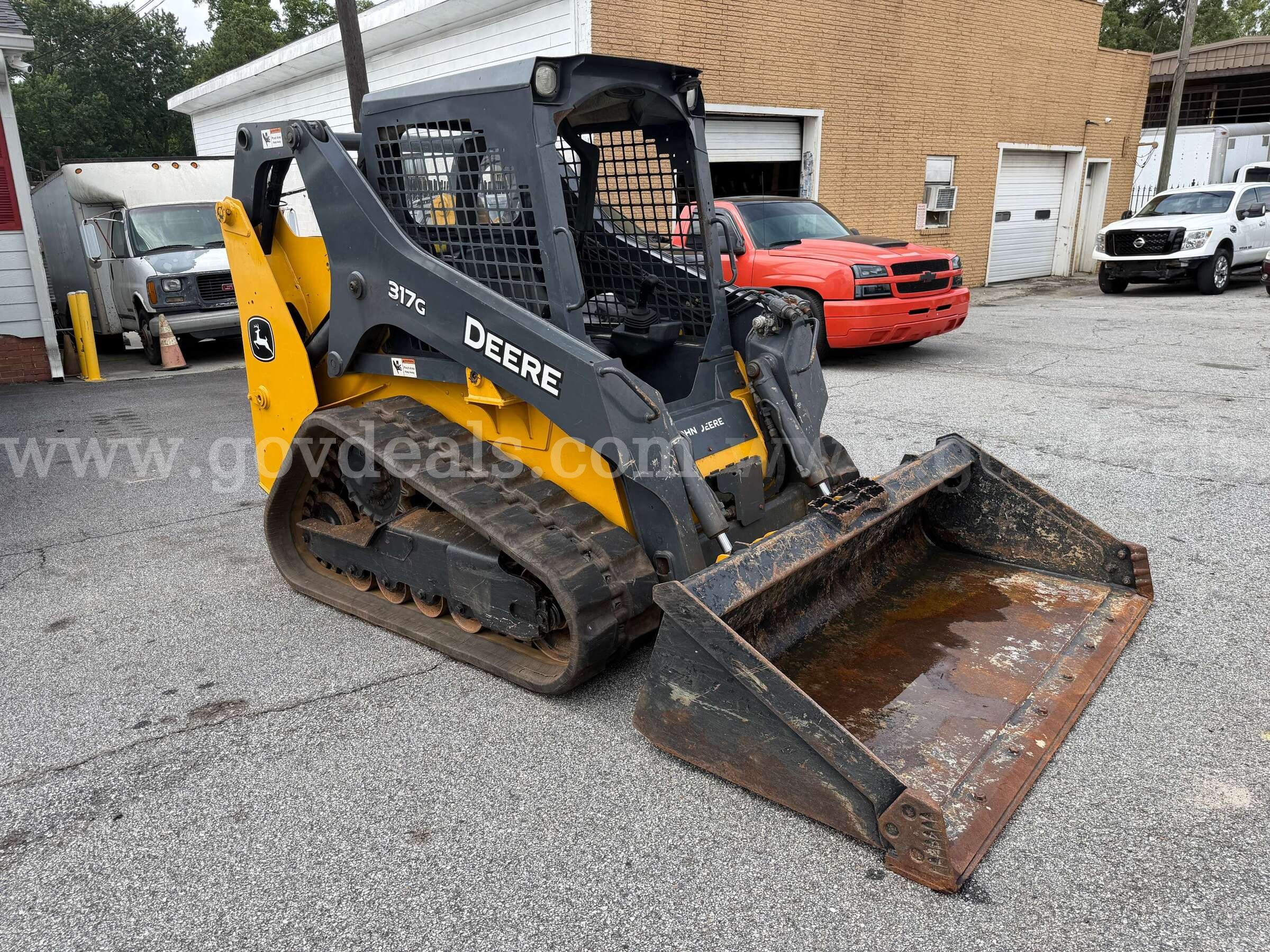 2018 John Deere 317G Compact Track Loader John Deere 317G Government Surplus Auction - Photo #4