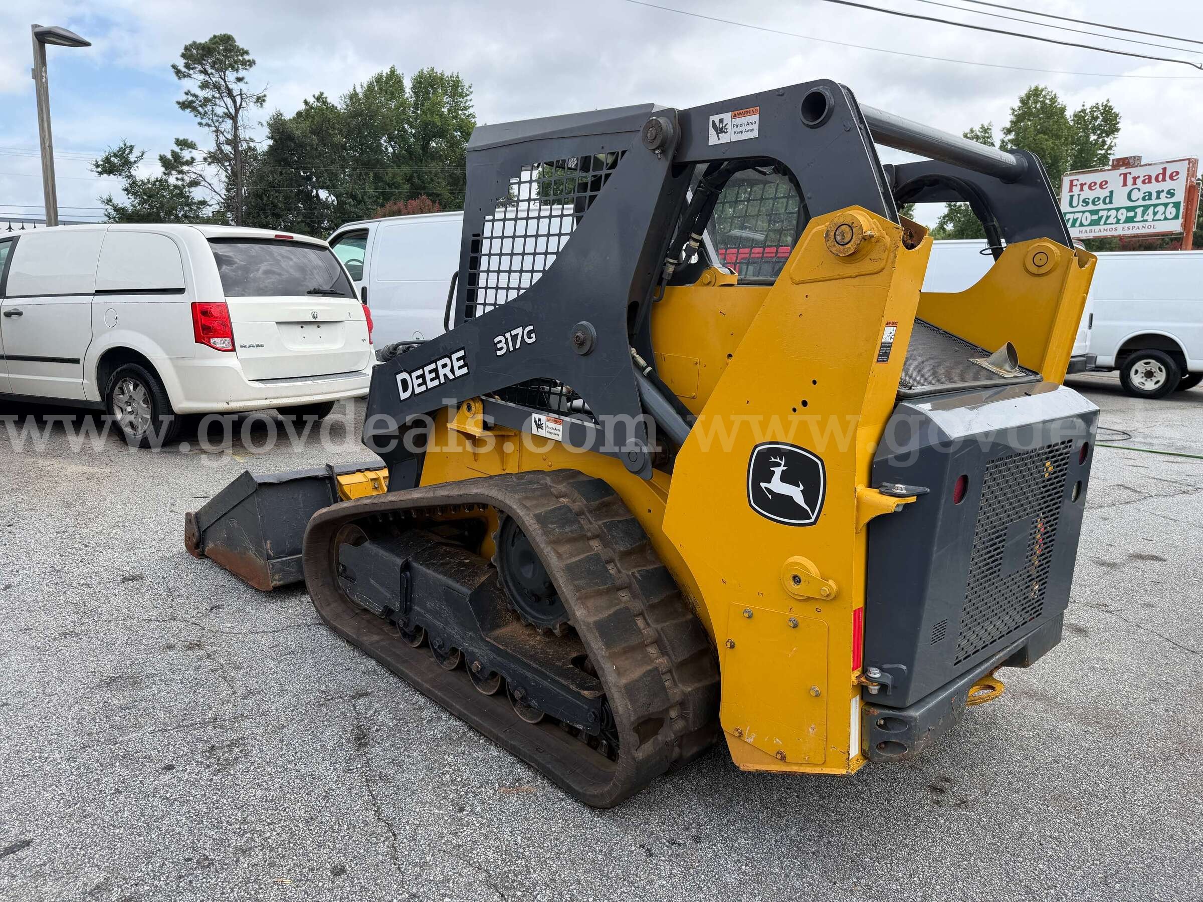 2018 John Deere 317G Compact Track Loader John Deere 317G Government Surplus Auction - Photo #5