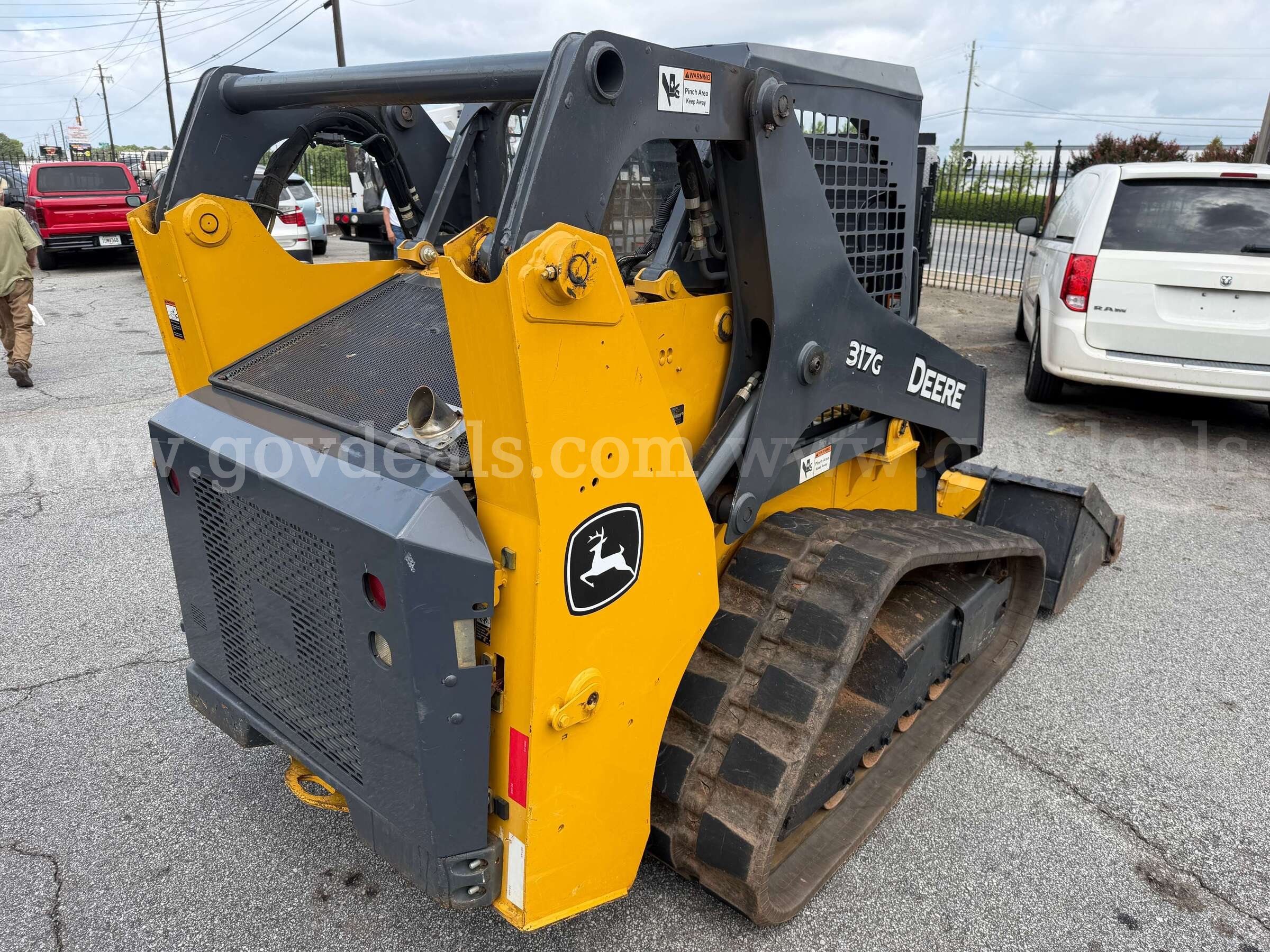 2018 John Deere 317G Compact Track Loader John Deere 317G Government Surplus Auction - Photo #6