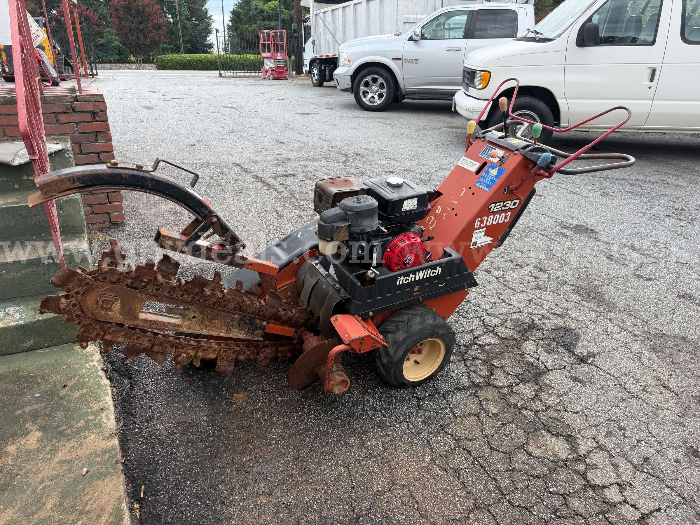 2006 Ditch Witch 1230 Walk-Behind Trencher Ditchwitch 1230 Government Surplus Auction - Photo #4