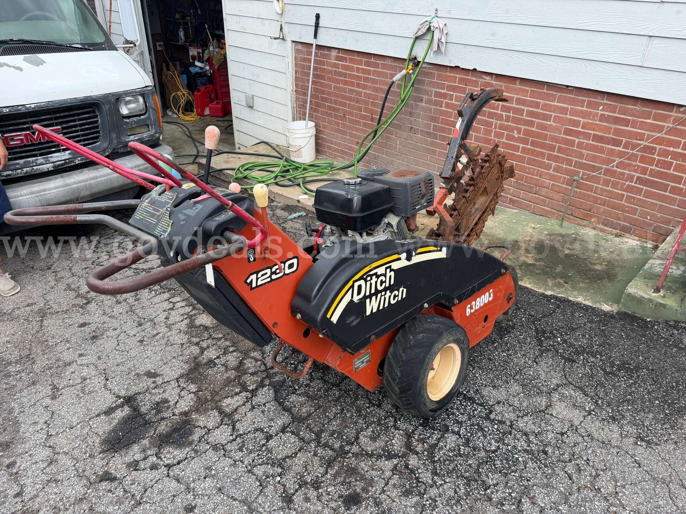 2006 Ditch Witch 1230 Walk-Behind Trencher Ditchwitch 1230 Government Surplus Auction - Photo #6