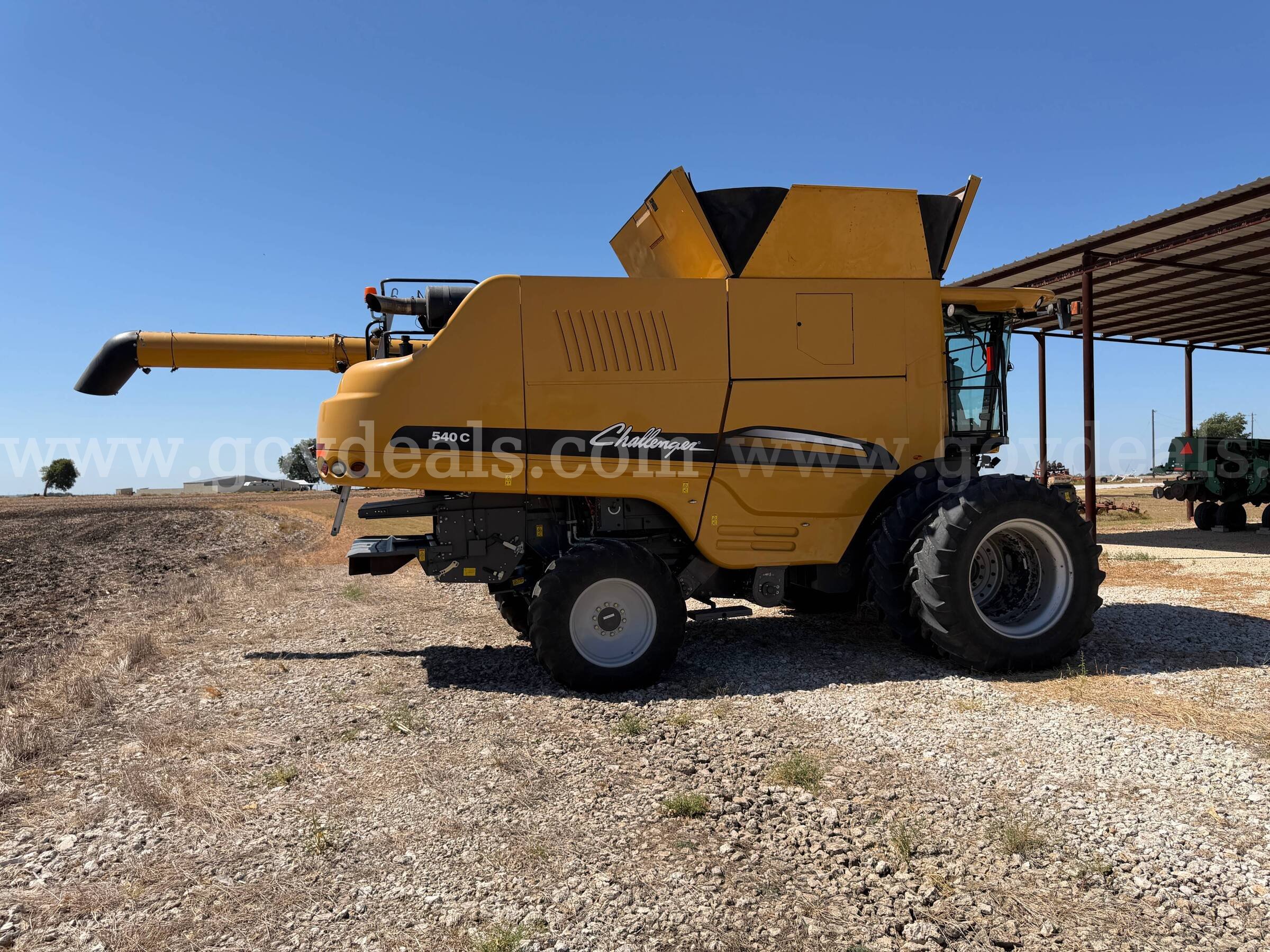 Challenger 540C Combine Challenger 540C Government Surplus Auction - Photo #5