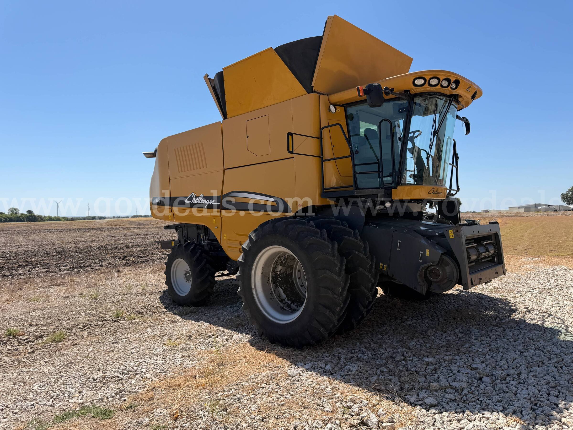 Challenger 540C Combine Challenger 540C Government Surplus Auction - Photo #6