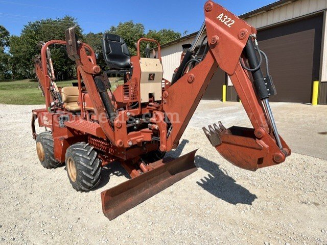 2002 Ditch Witch Trencher/Backhoe
