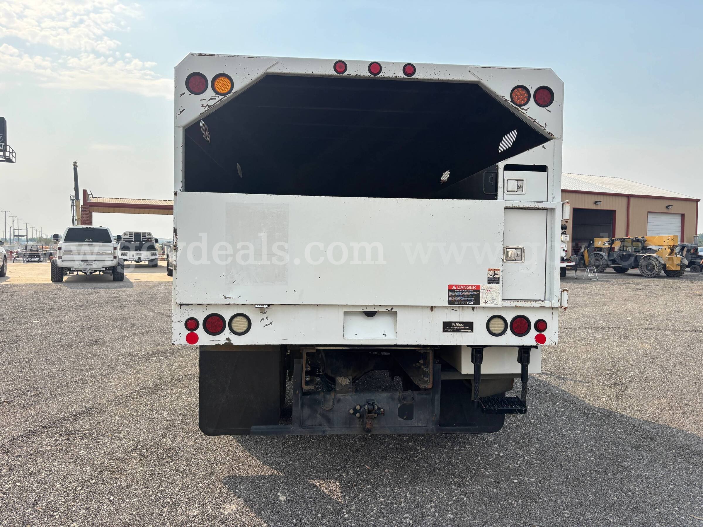 2015 Ford F-750 SuperCab 2WD DRW Chip Truck Ford 750 Government Surplus Auction - Photo #6