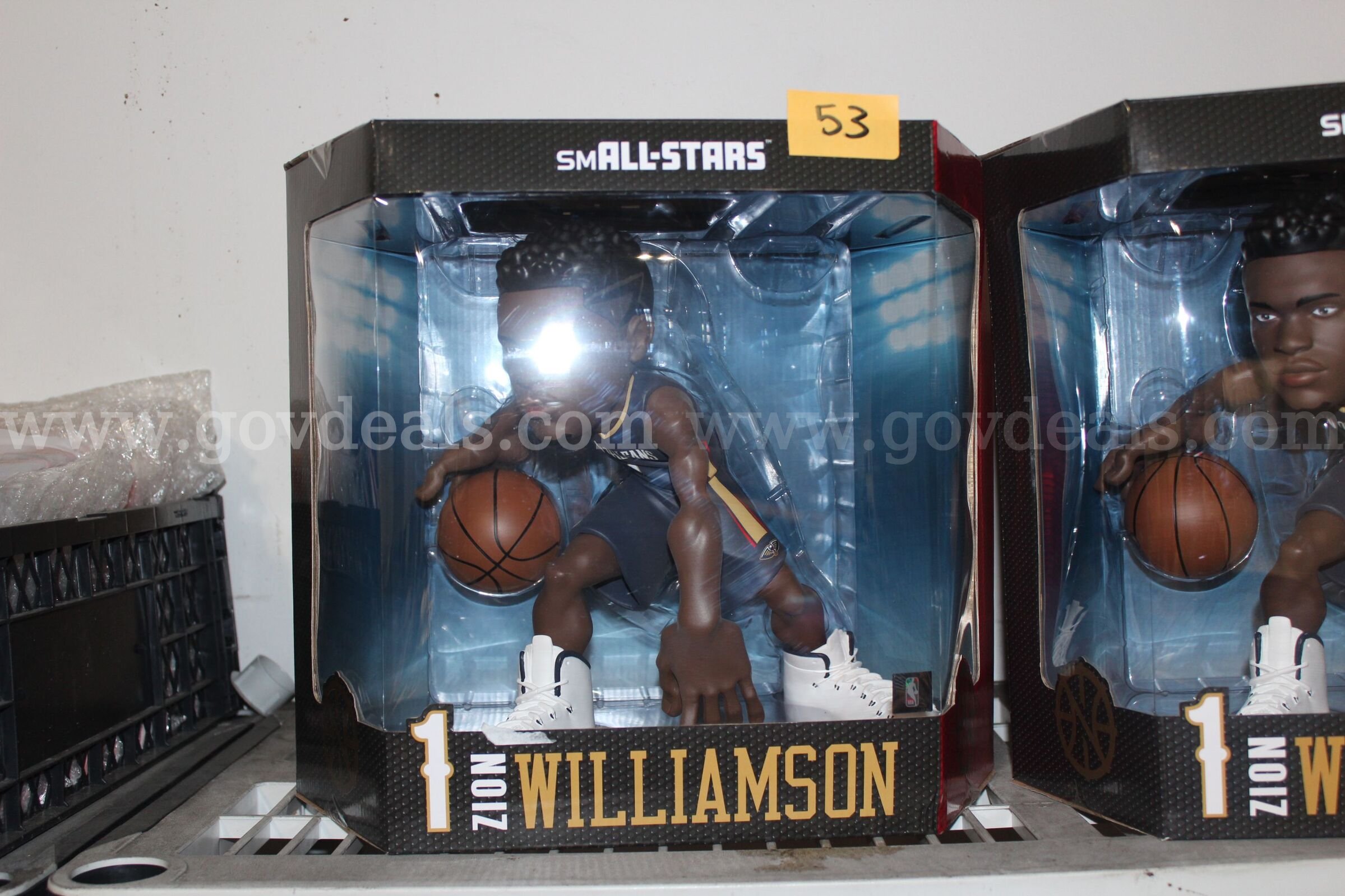 Brand new Excite Small-Stars New Orleans Pelicans #1 Zion Williamson Collectible 11" Figure #7634