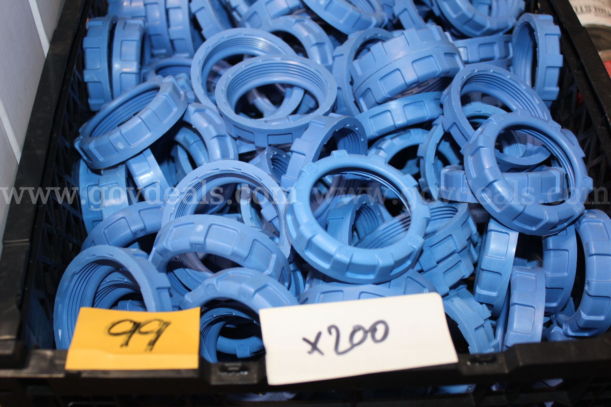 Thomas & Betts 227 2" Blue Cap 105°C, lot contains 200 caps.
