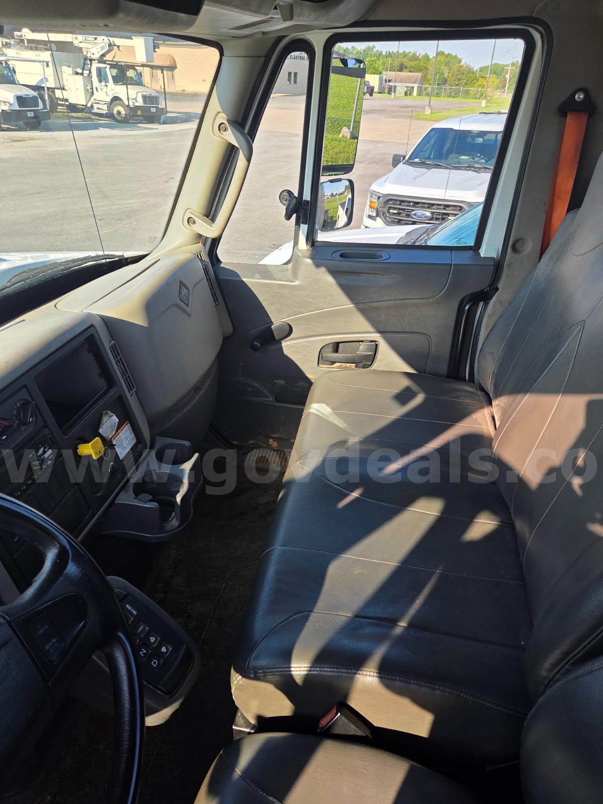 2019 International 7300 International 7300 Government Surplus Auction - Photo #2
