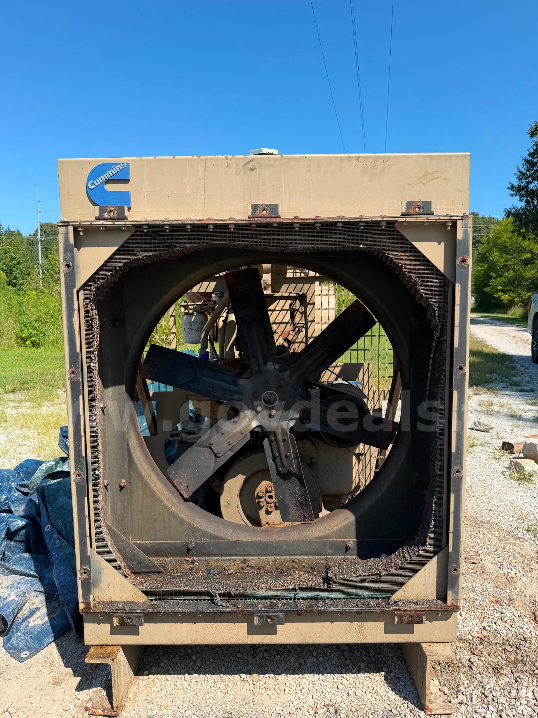 150 KW GENERATOR CUMMINS 150 Government Surplus Auction - Photo #3
