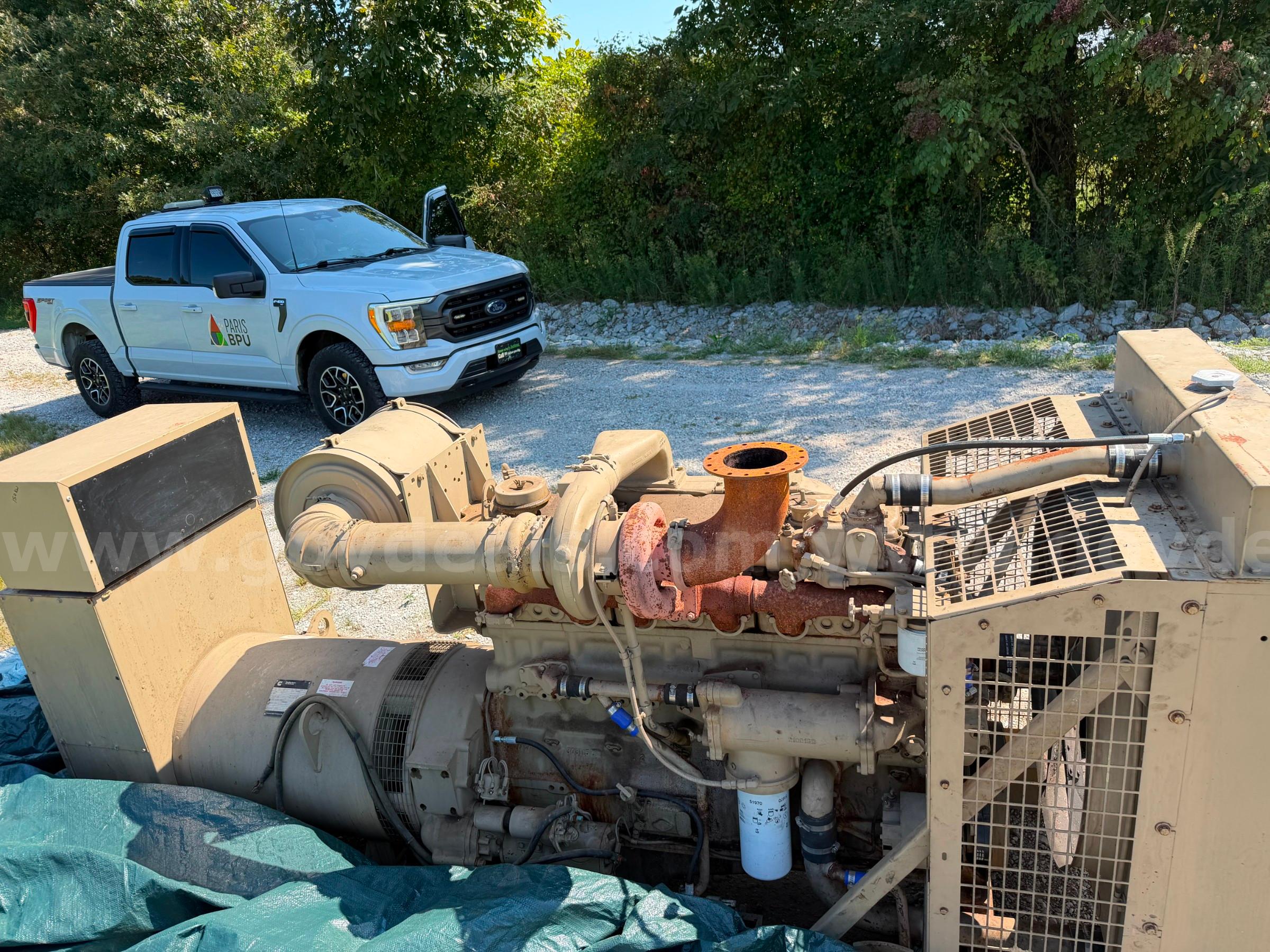150 KW GENERATOR CUMMINS 150 Government Surplus Auction - Photo #4