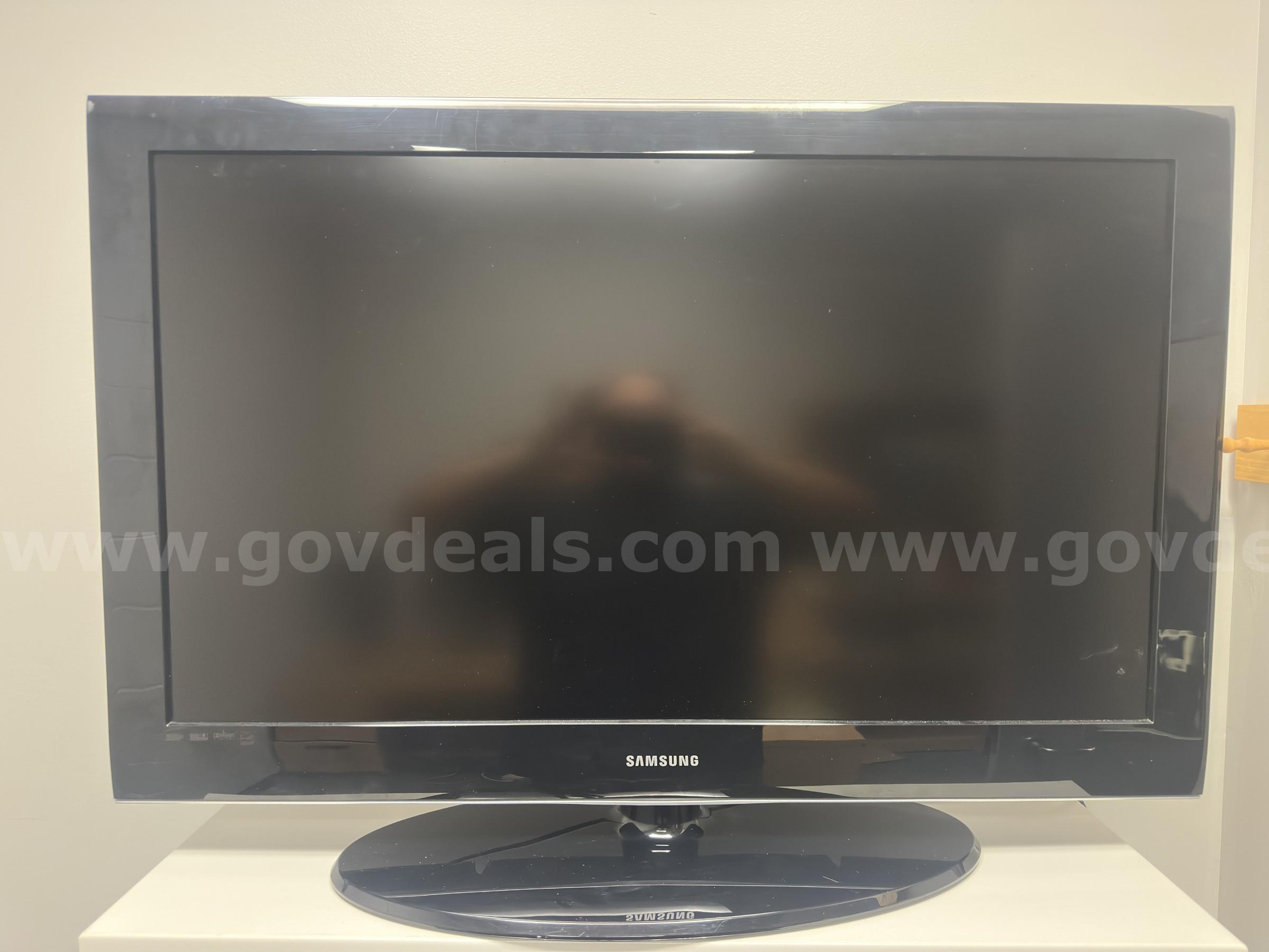Samsung TV - No remote Samsung  Government Surplus Auction - Photo #3
