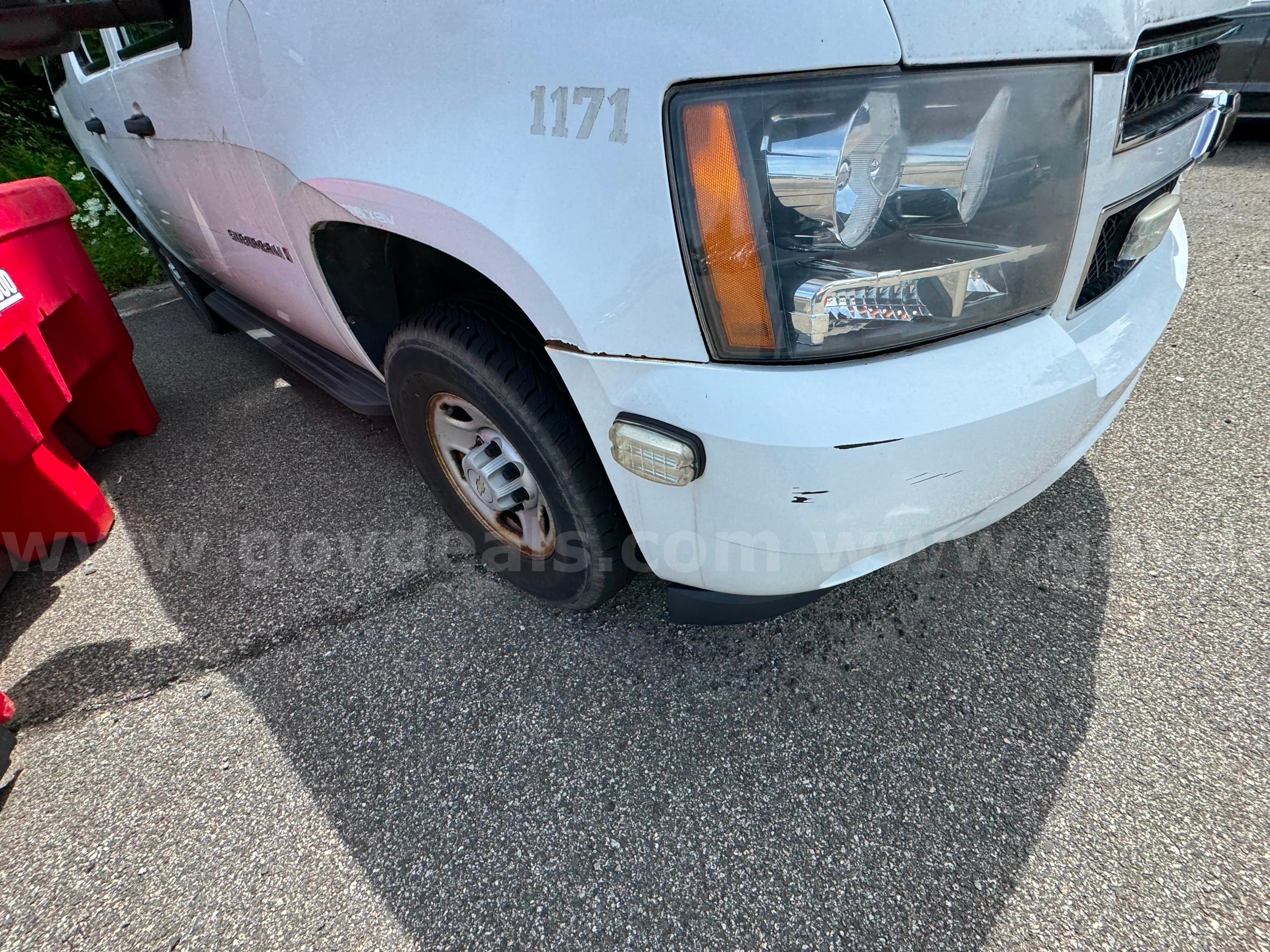 2009 Chevrolet Suburban Chevrolet Suburban Government Surplus Auction - Photo #4