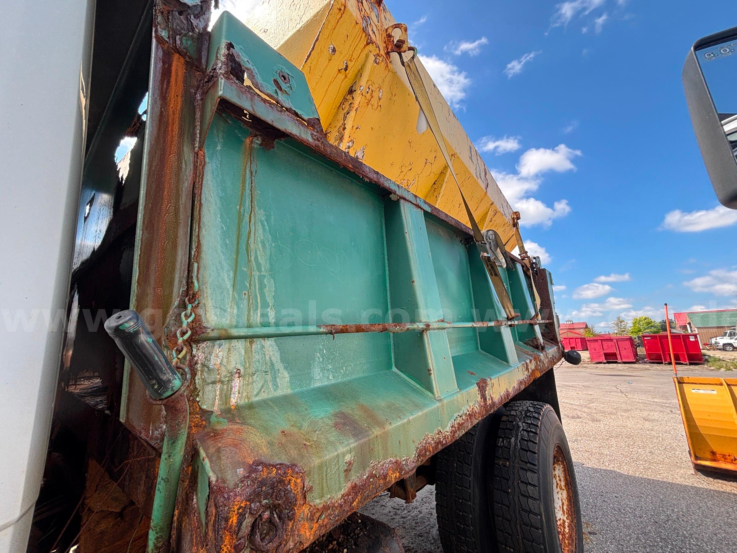 1995 Freightliner FL70 Single Axle Dump truck with Snow Plow and Salt Spreader Freightliner FL70 Government Surplus Auction - Photo #6
