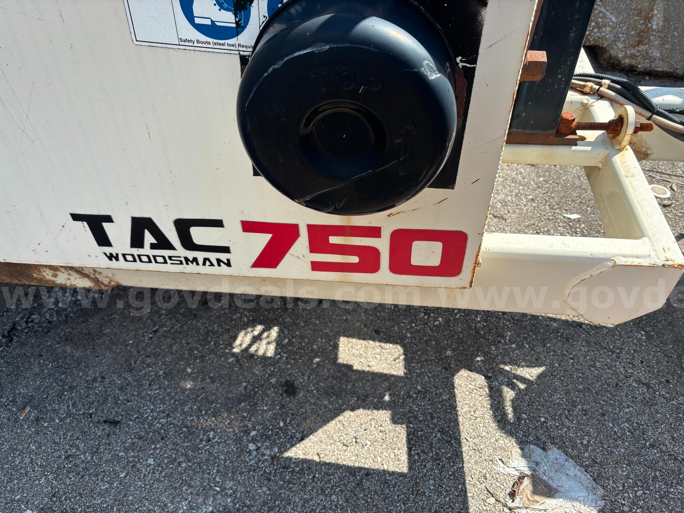 2013 TEREX Woodsman 750 Chipper TEREX 750 Government Surplus Auction - Photo #3