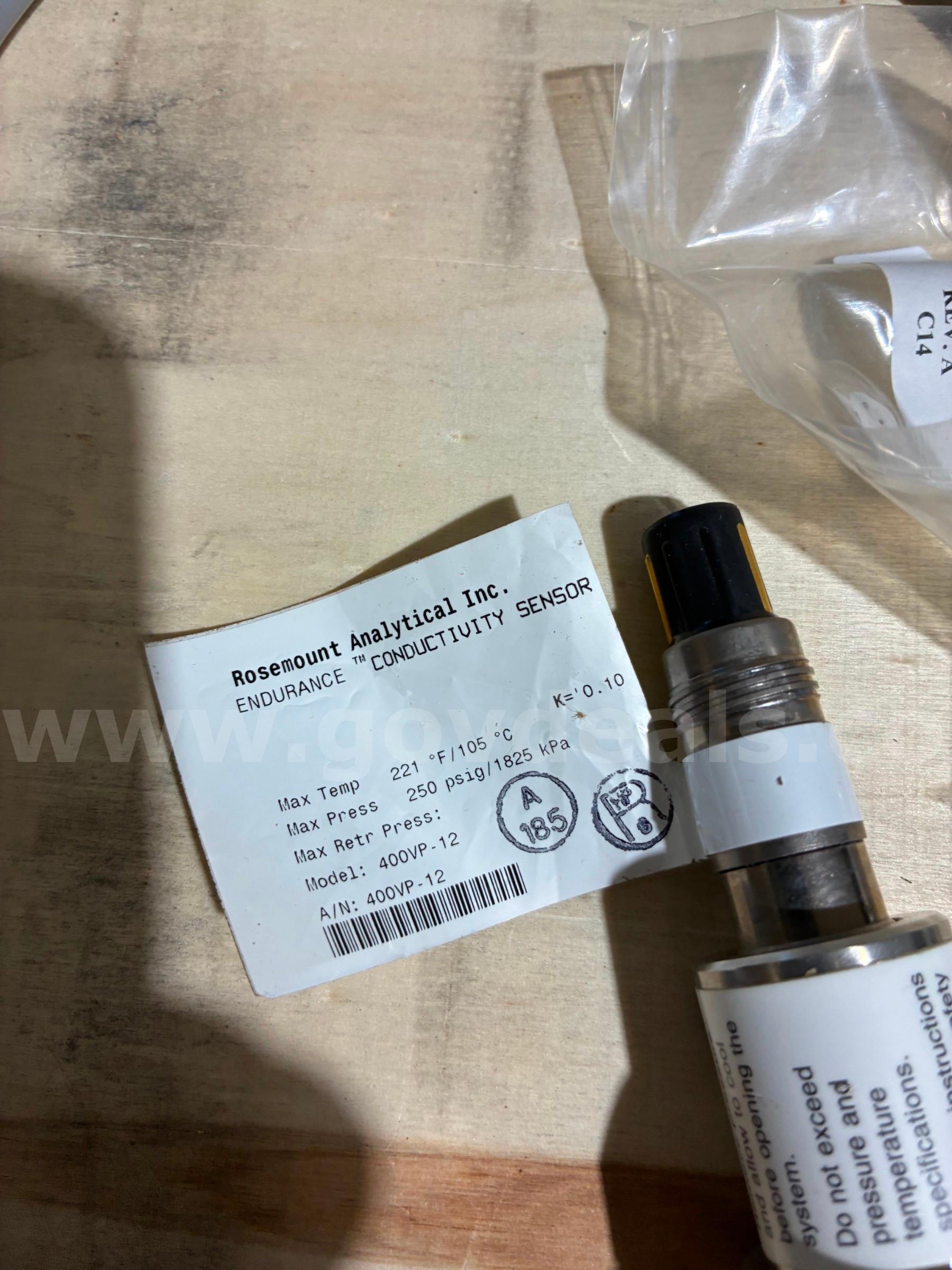 Rosemount Conductivity Sensor Rosemount 400 VP12 Government Surplus Auction - Photo #2