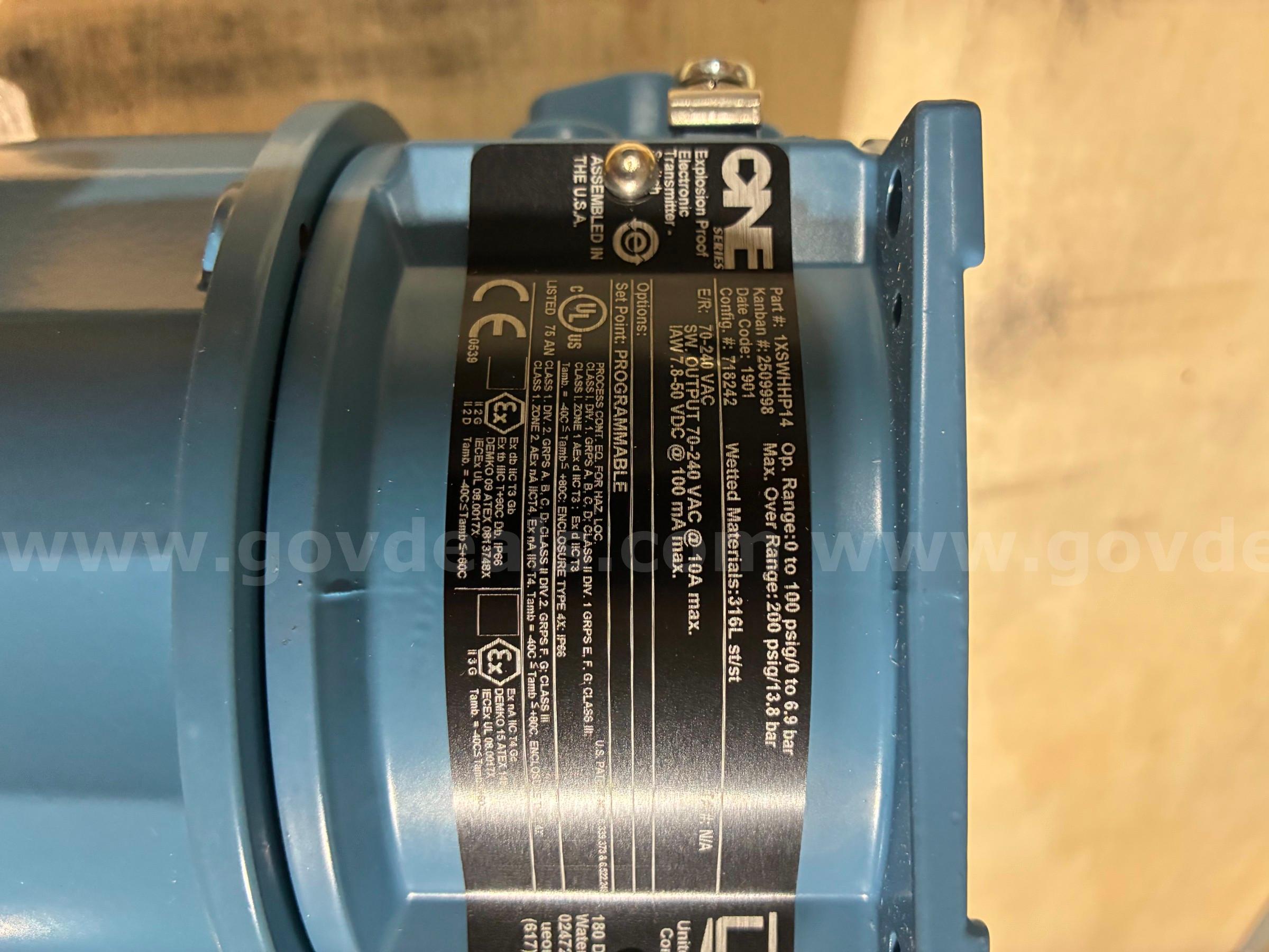United Electric - One Pressure Transmitter One 0-100 PSI Government Surplus Auction - Photo #3