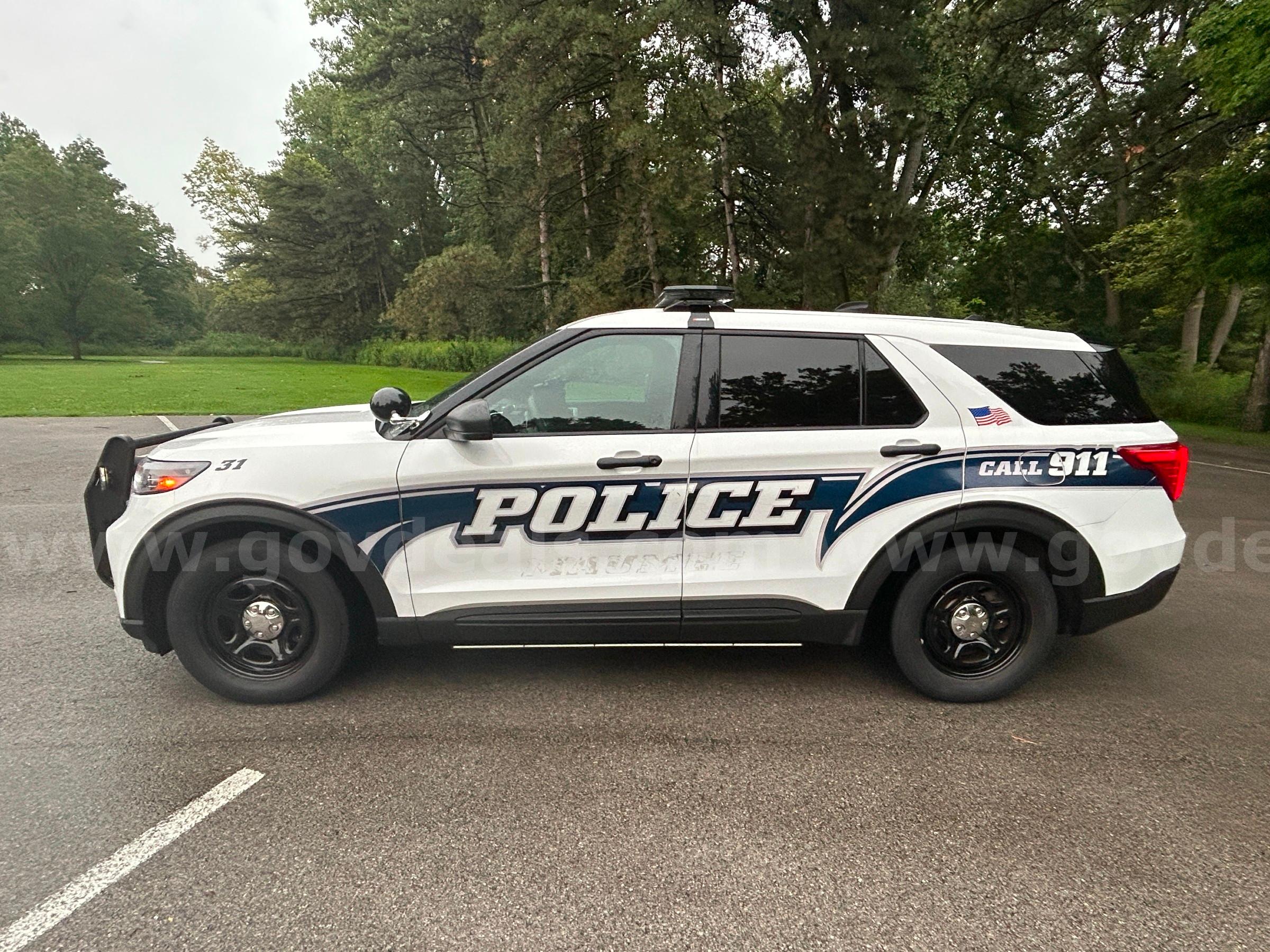 2022 Ford Explorer Ford Explorer Government Surplus Auction - Photo #2