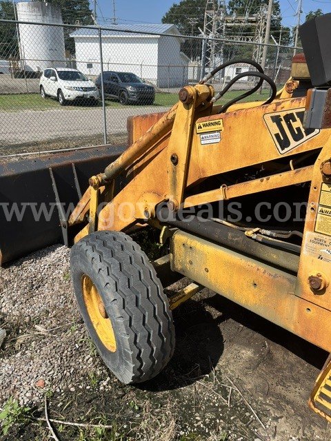 1988 JCB 1400B Backhoe JCB 1400B Government Surplus Auction - Photo #4
