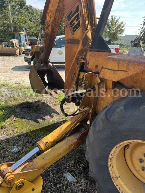 1988 JCB 1400B Backhoe JCB 1400B Government Surplus Auction - Photo #6