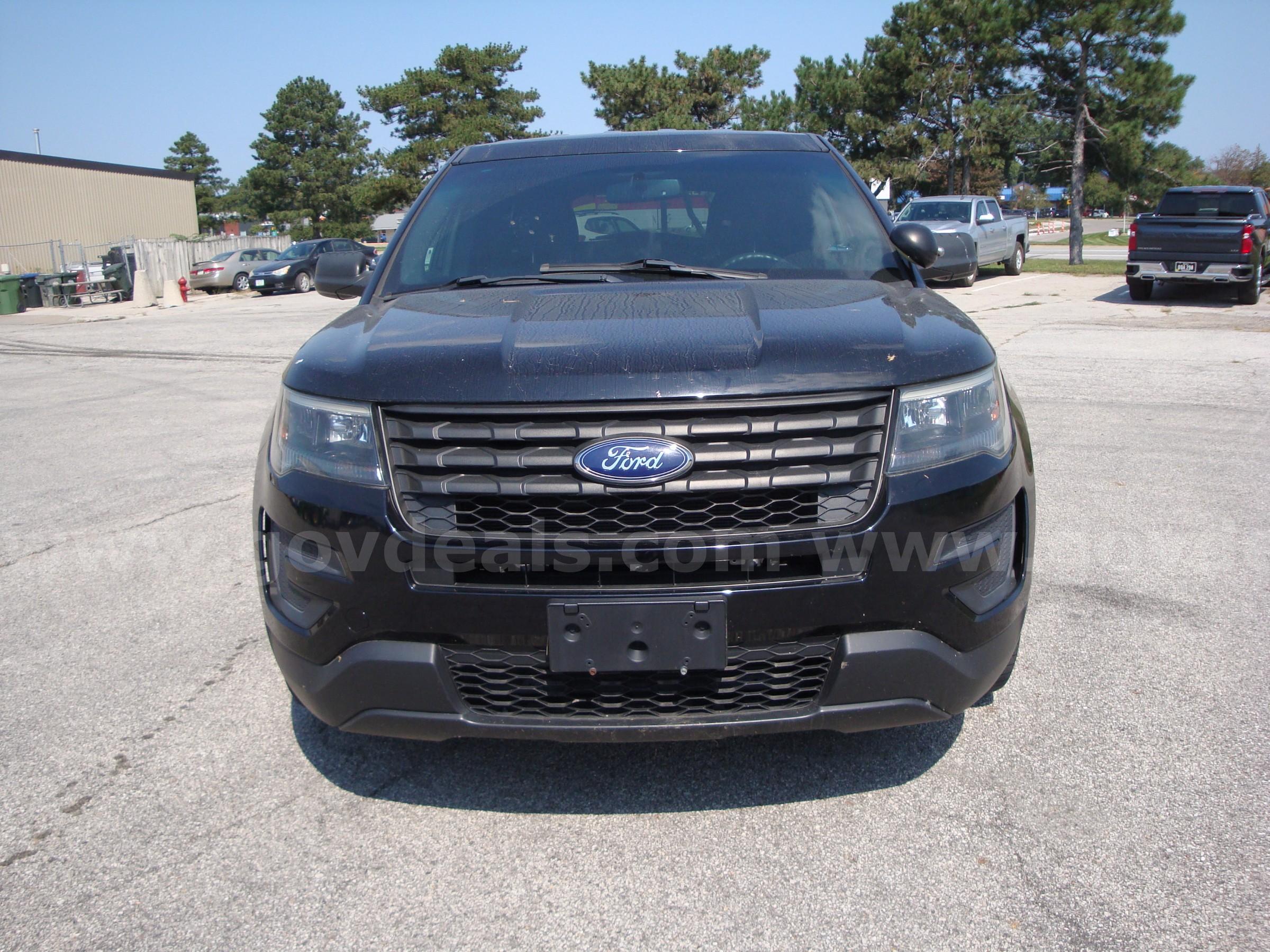 2016 Ford Police Interceptor Utility AWD Ford Police Interceptor Government Surplus Auction - Photo #2